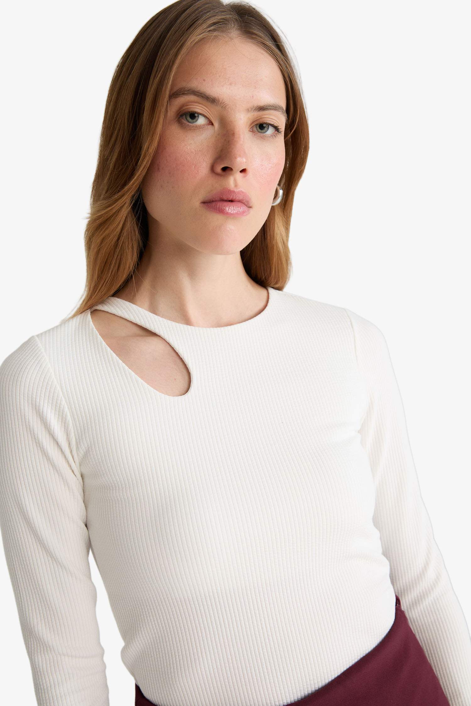 Slim Fit Long Sleeved Crew Neck T-shirt