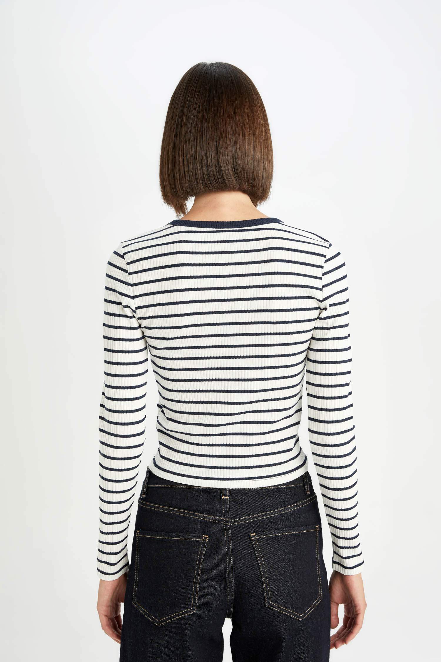 Slim Fit Dar Kesim Bisiklet Yaka Çizgili Düğmeli Smart Fitilli Kaşkorse Uzun Kollu Tişört