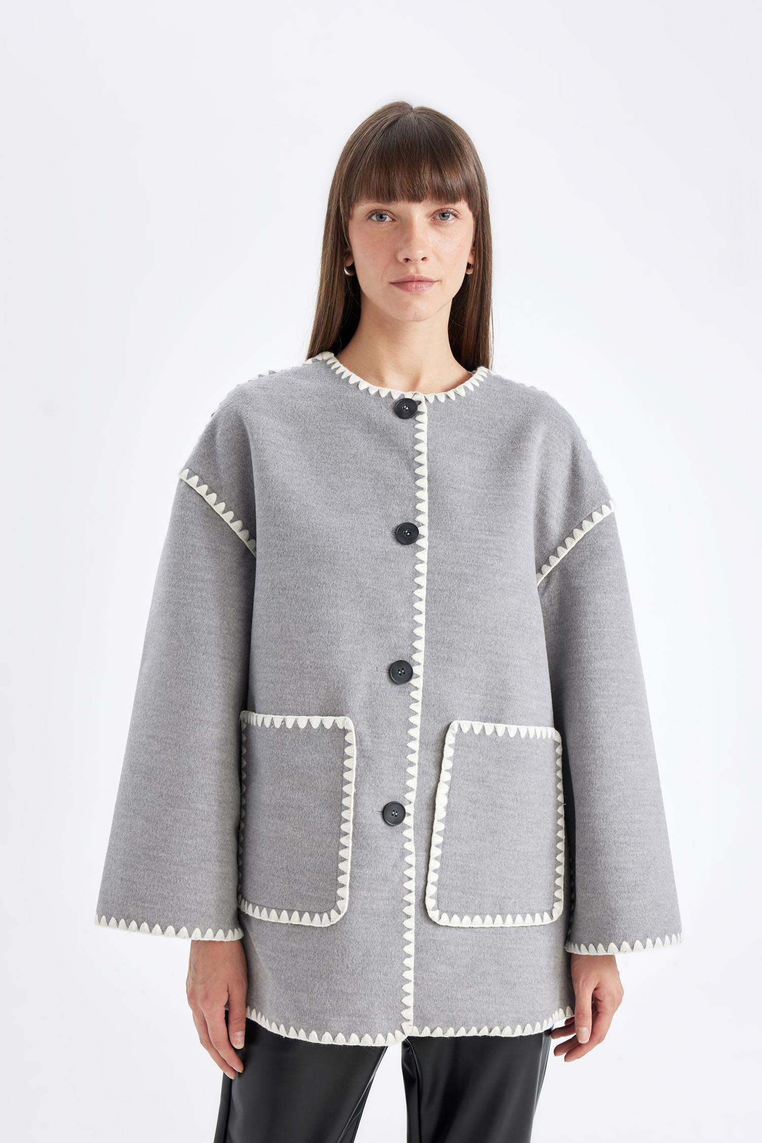 Relax Fit Cepli Düğmeli Çoban Dikişli Kaşe Mont