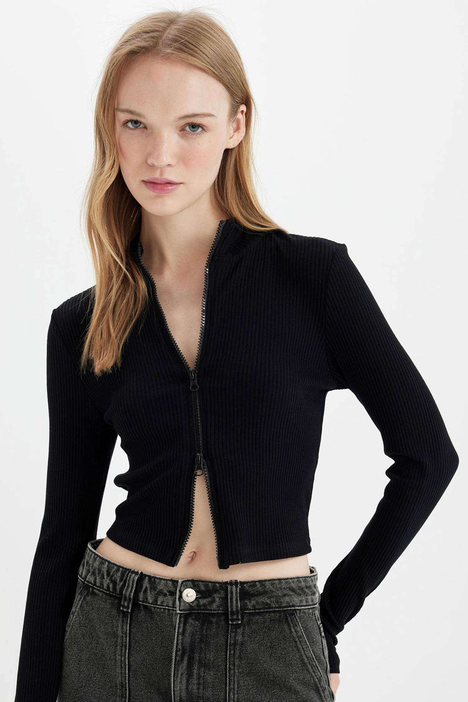 Fitted Dik Yaka Basic Düz Fermuarlı Fitilli Kaşkorse Crop Siyah Hırka