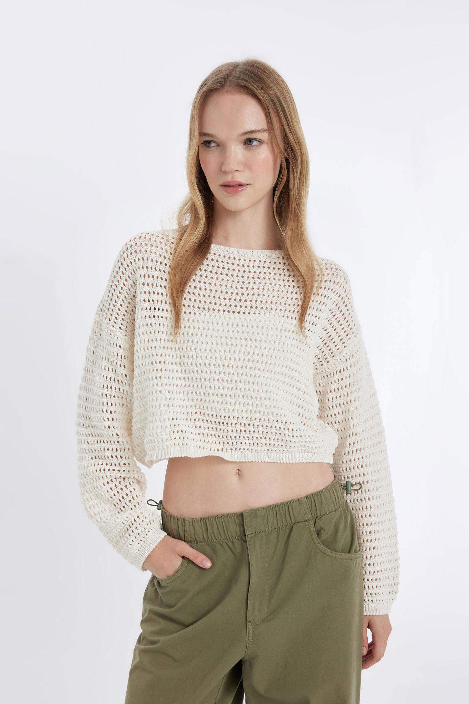 Regular Fit Crochet Pullover