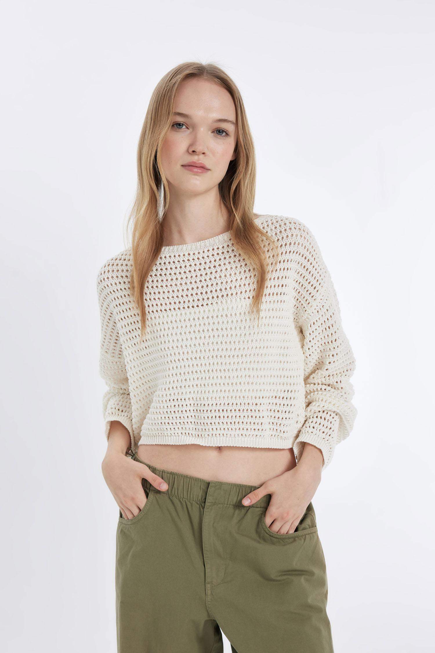 Regular Fit Crochet Pullover