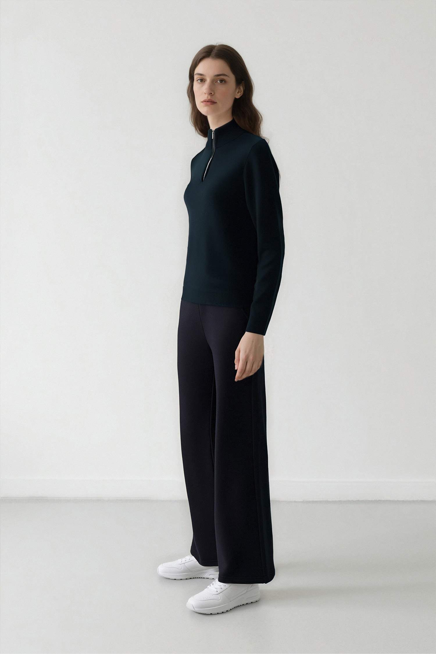 Straight Fit Basic Thick Sweatshirt Fabric Trousers