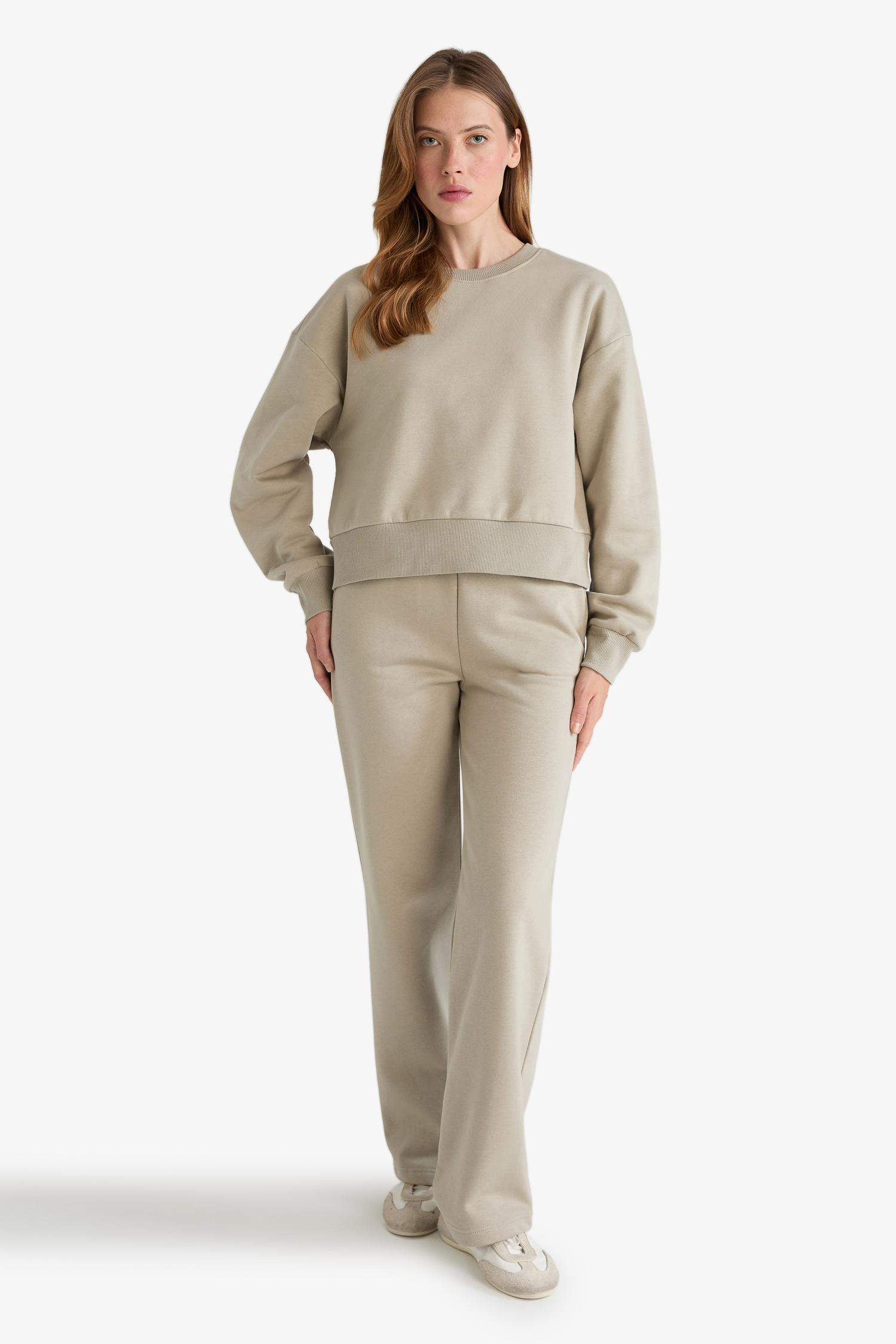 Straight Fit Basic Thick Sweatshirt Fabric Trousers