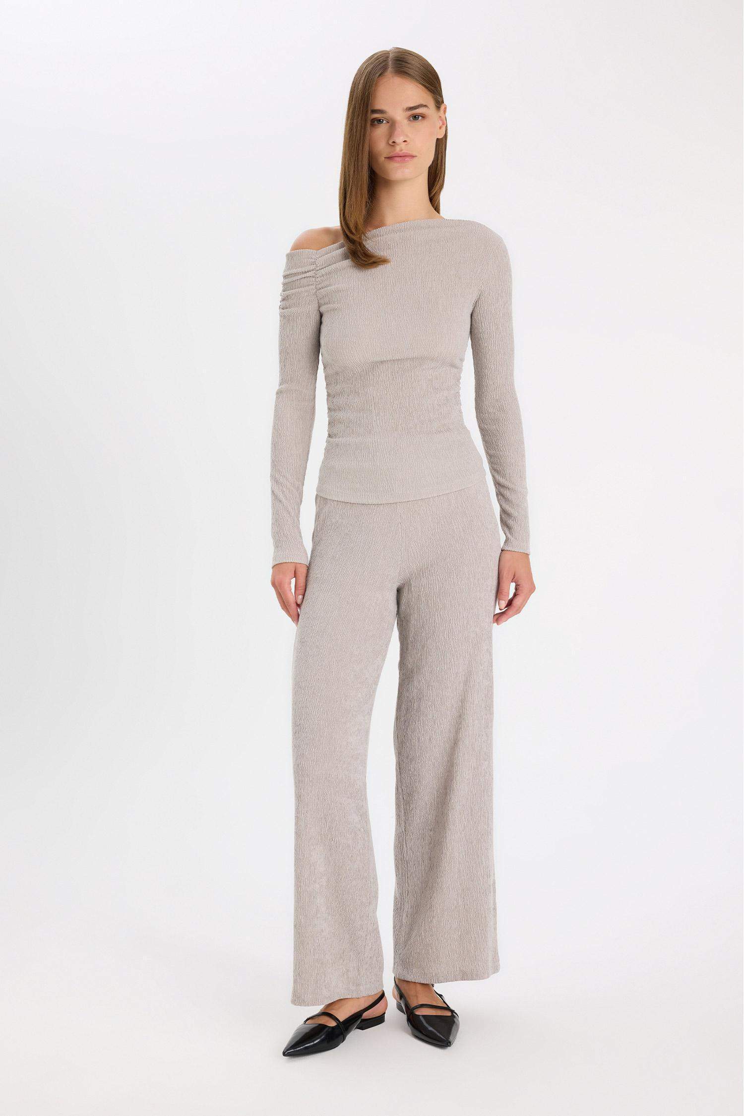 Wide Leg Crepe Trousers