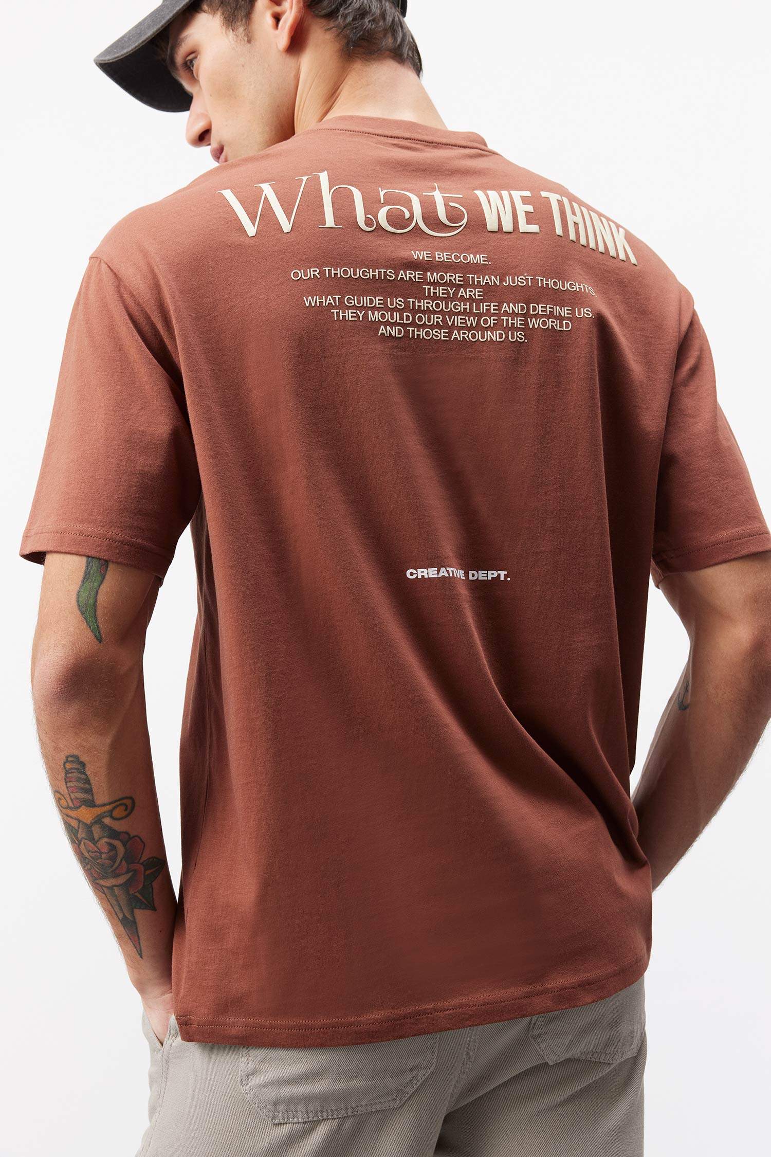 %100 Pamuk Boxy Fit Bisiklet Yaka Sırt Baskılı Kısa Kollu Tişört