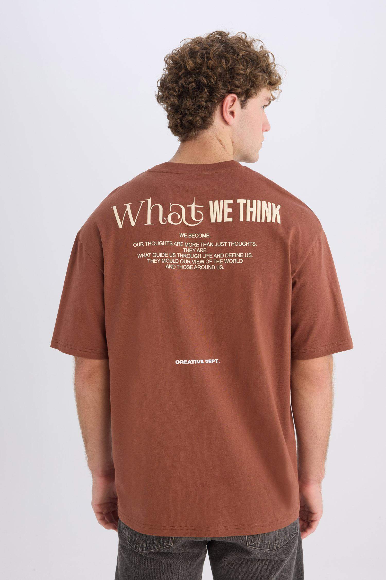 %100 Pamuk Boxy Fit Bisiklet Yaka Sırt Baskılı Kısa Kollu Tişört