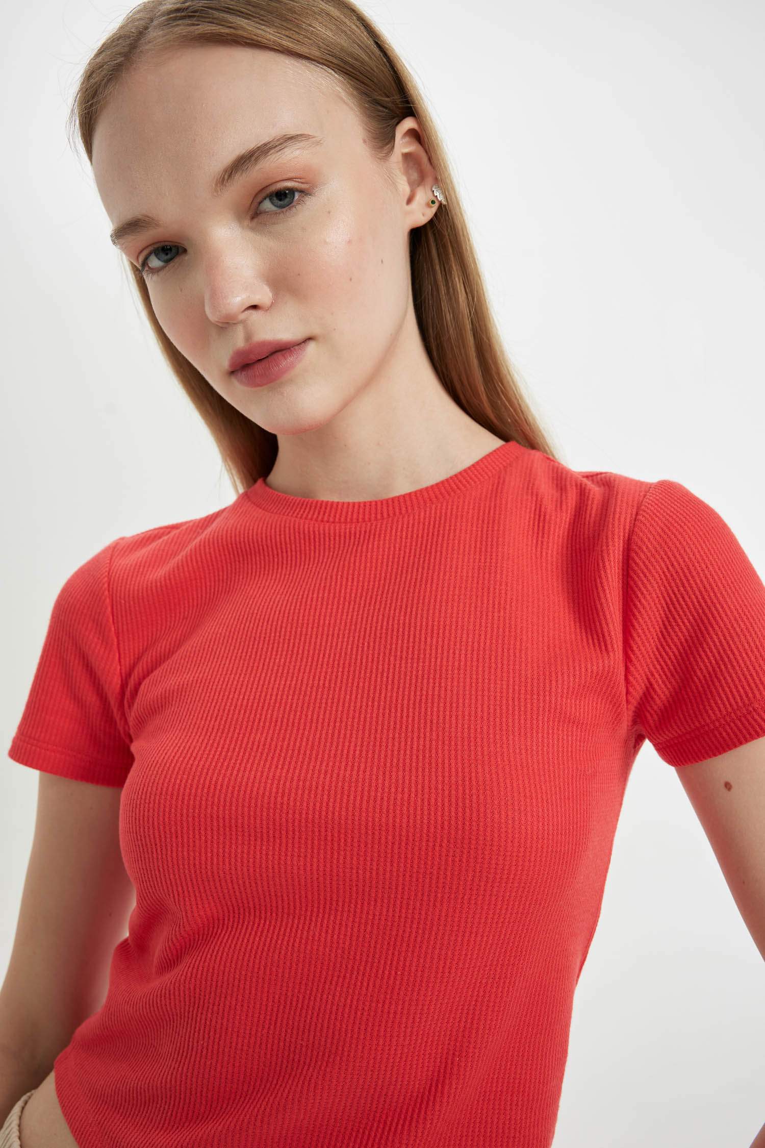 تيشيرت سامبل نص كم سليم فيت وافل