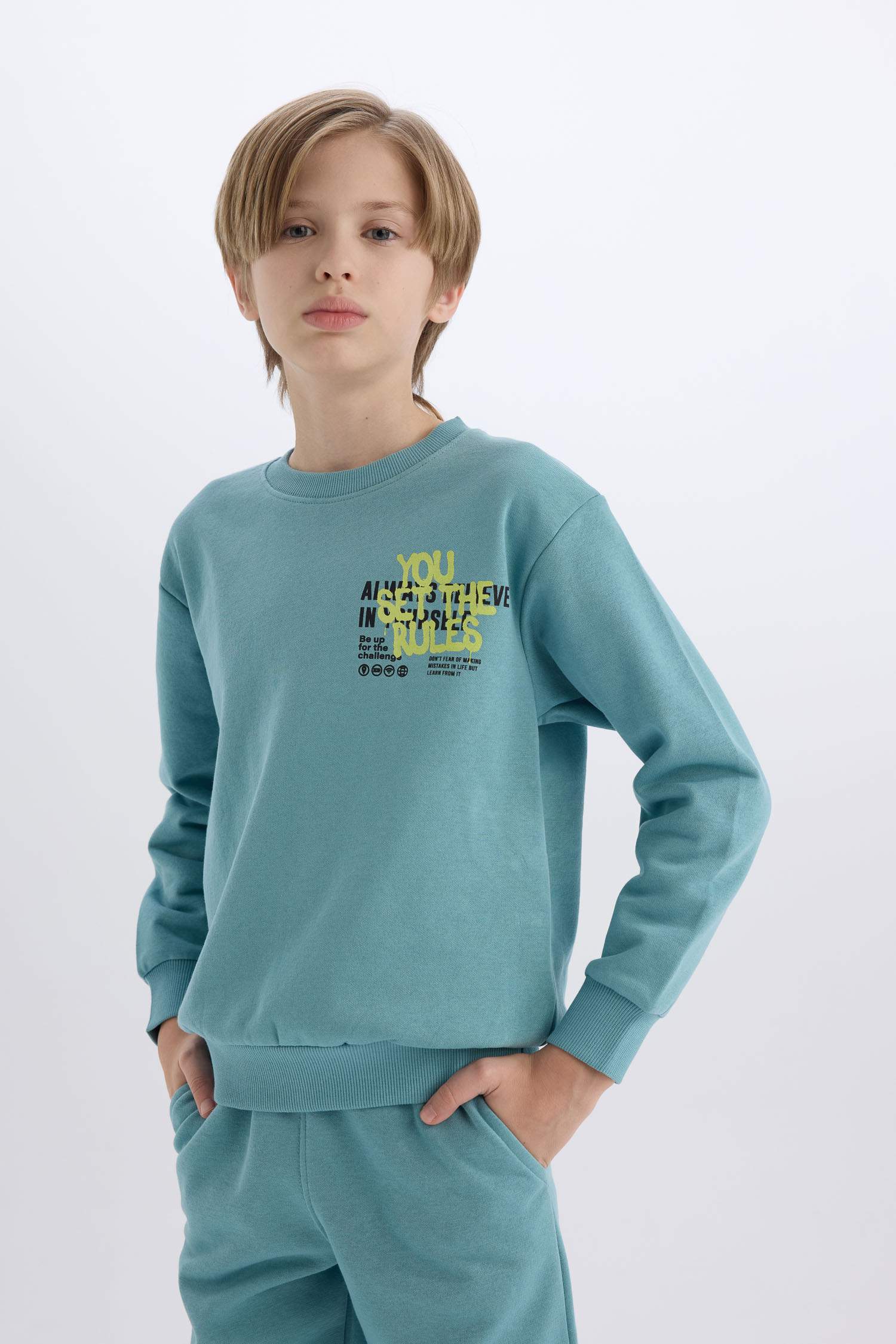 Erkek Çocuk 2'li Takım Baskılı Sweatshirt Eşofman Altı