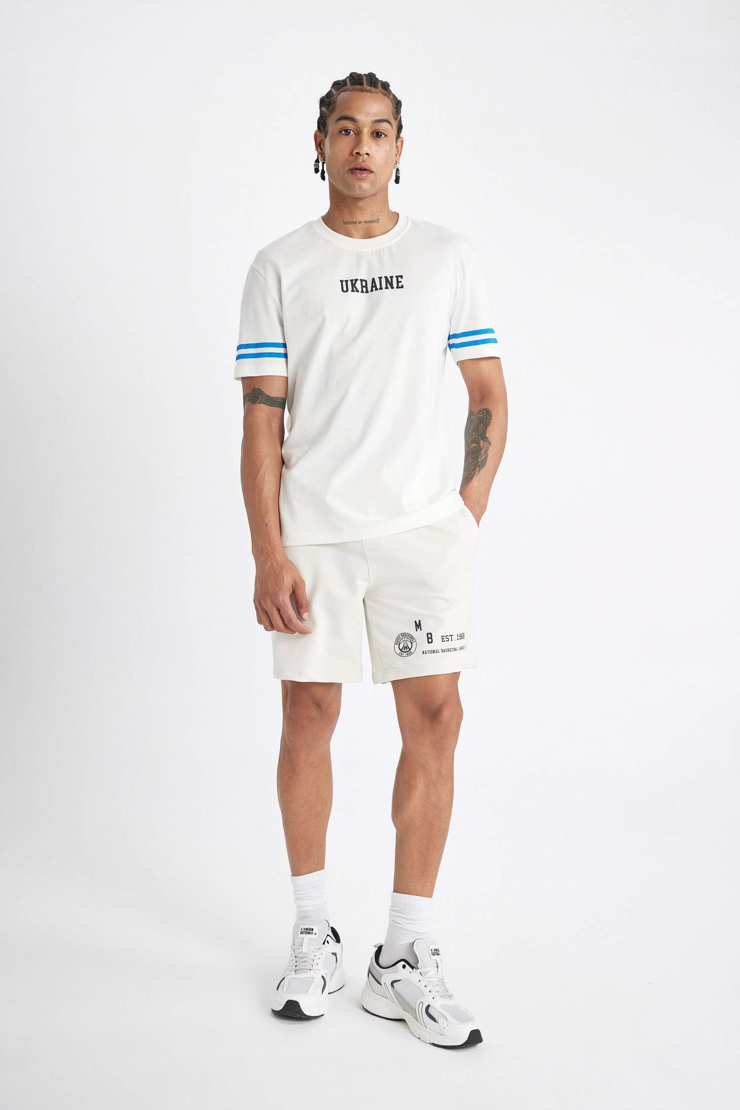 تيشيرت رياضي  قصة عادية من DeFactoFit