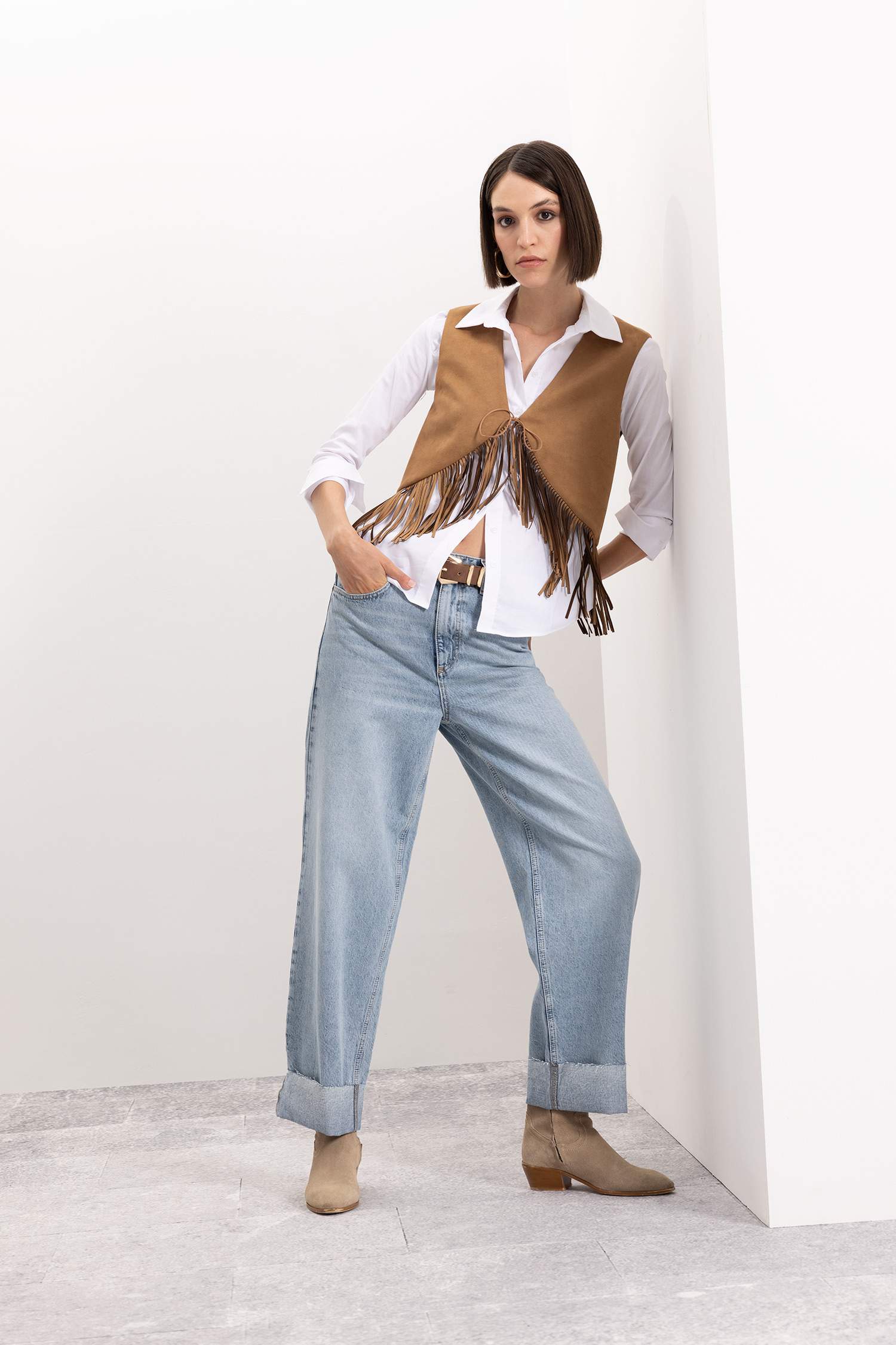 Bağlamalı Kovboy Model Püsküllü Süet Yelek