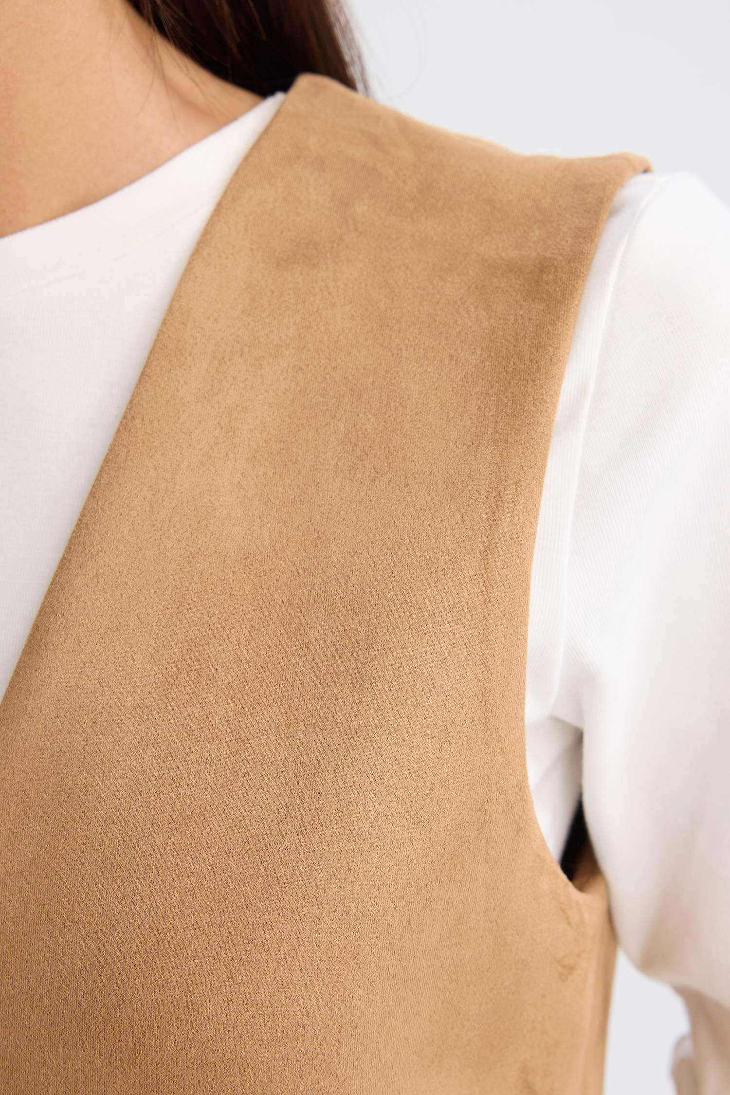 Bağlamalı Kovboy Model Püsküllü Süet Yelek