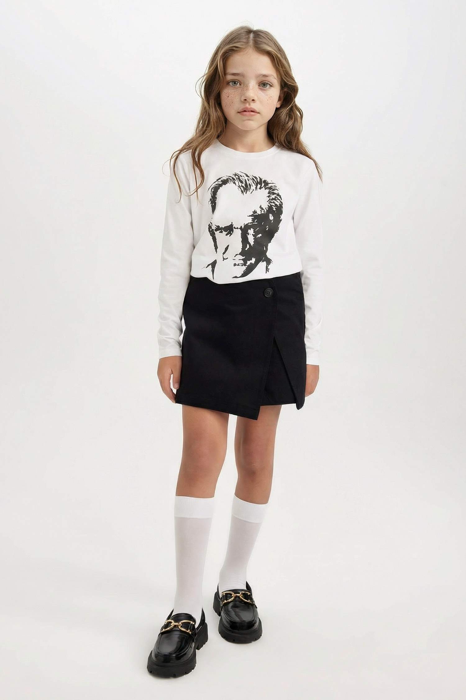 Düğmeli Gabardin Siyah Şort Etek Kız Çocuk