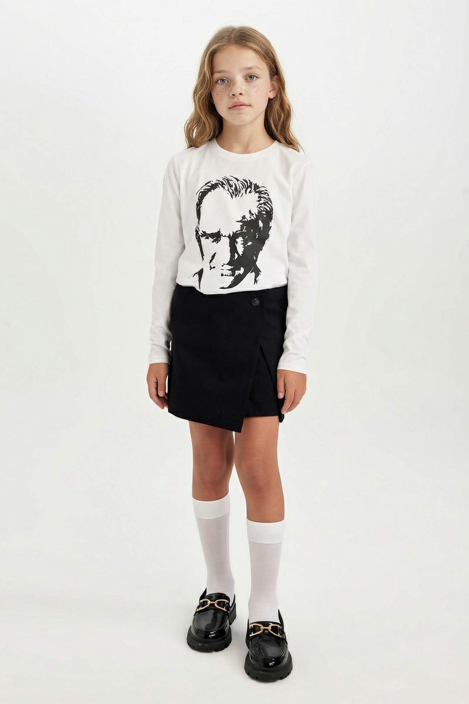 Düğmeli Gabardin Siyah Şort Etek Kız Çocuk