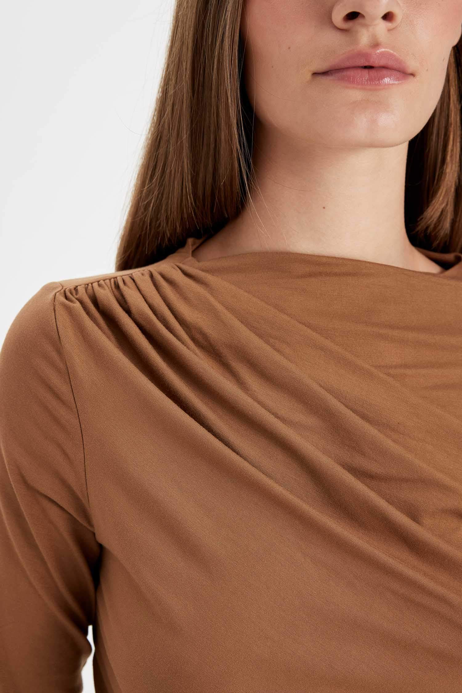 Slim Fit Boat Neck Casual Long Sleeve T-Shirt