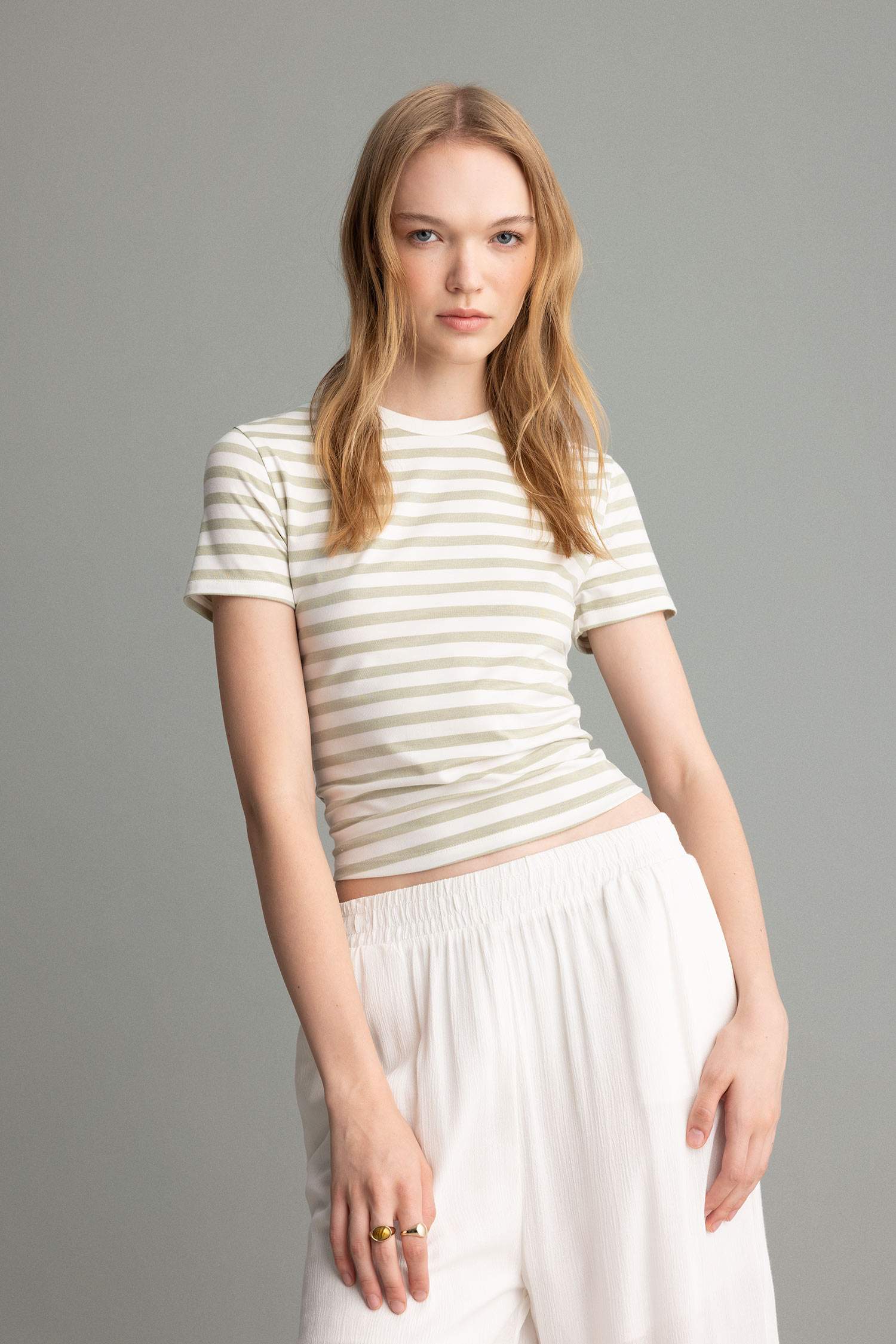 Fitted Short Sleeve Striped T-Shirt