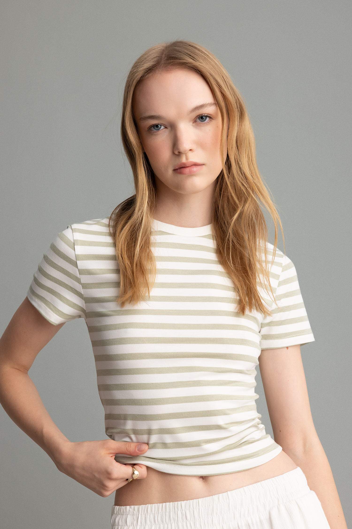 Fitted Short Sleeve Striped T-Shirt