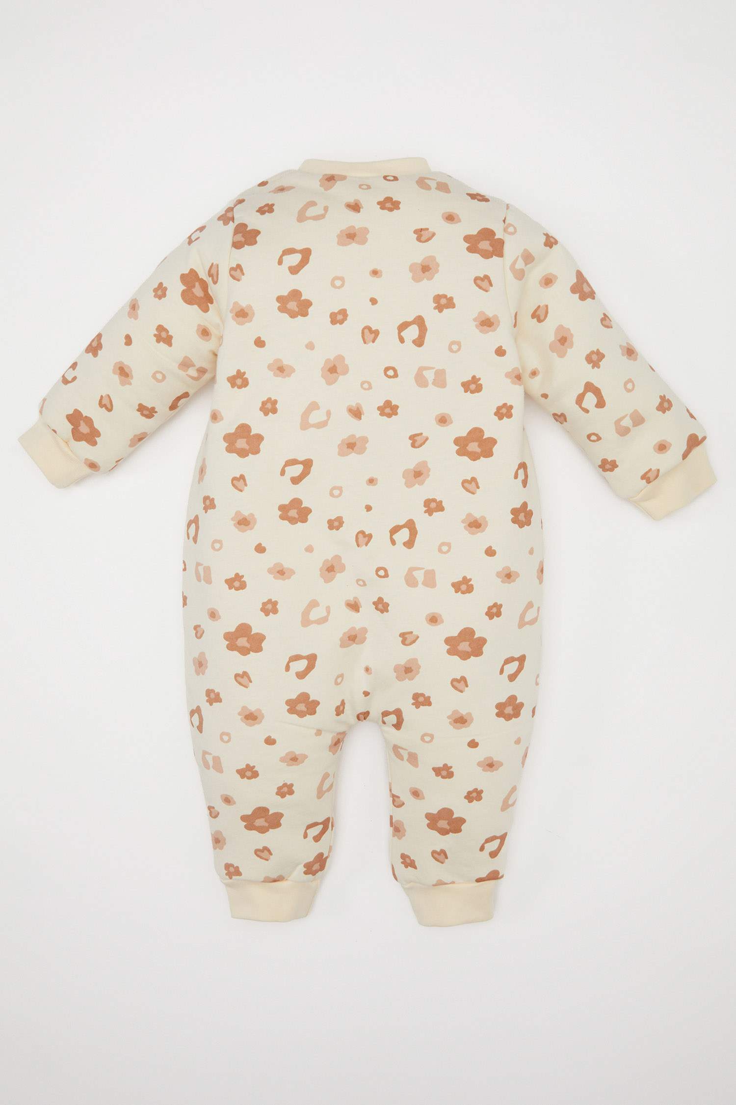 جمبسوت جلد النمر بناتي حديثي الولادة بسوسته