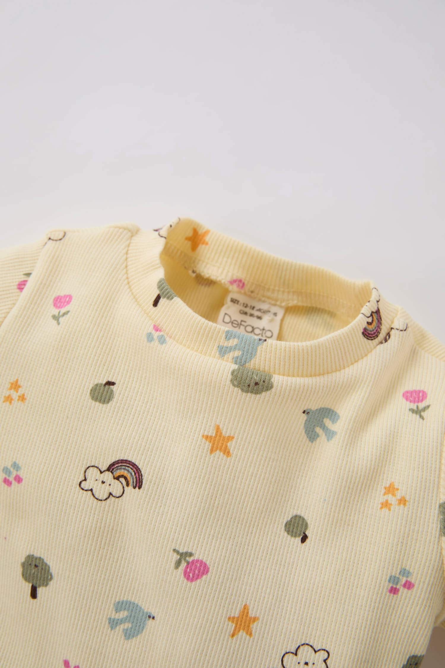 طقم بيجاما بيبي بناتي مضلع قصة عادية بكم طويل - قطعتين