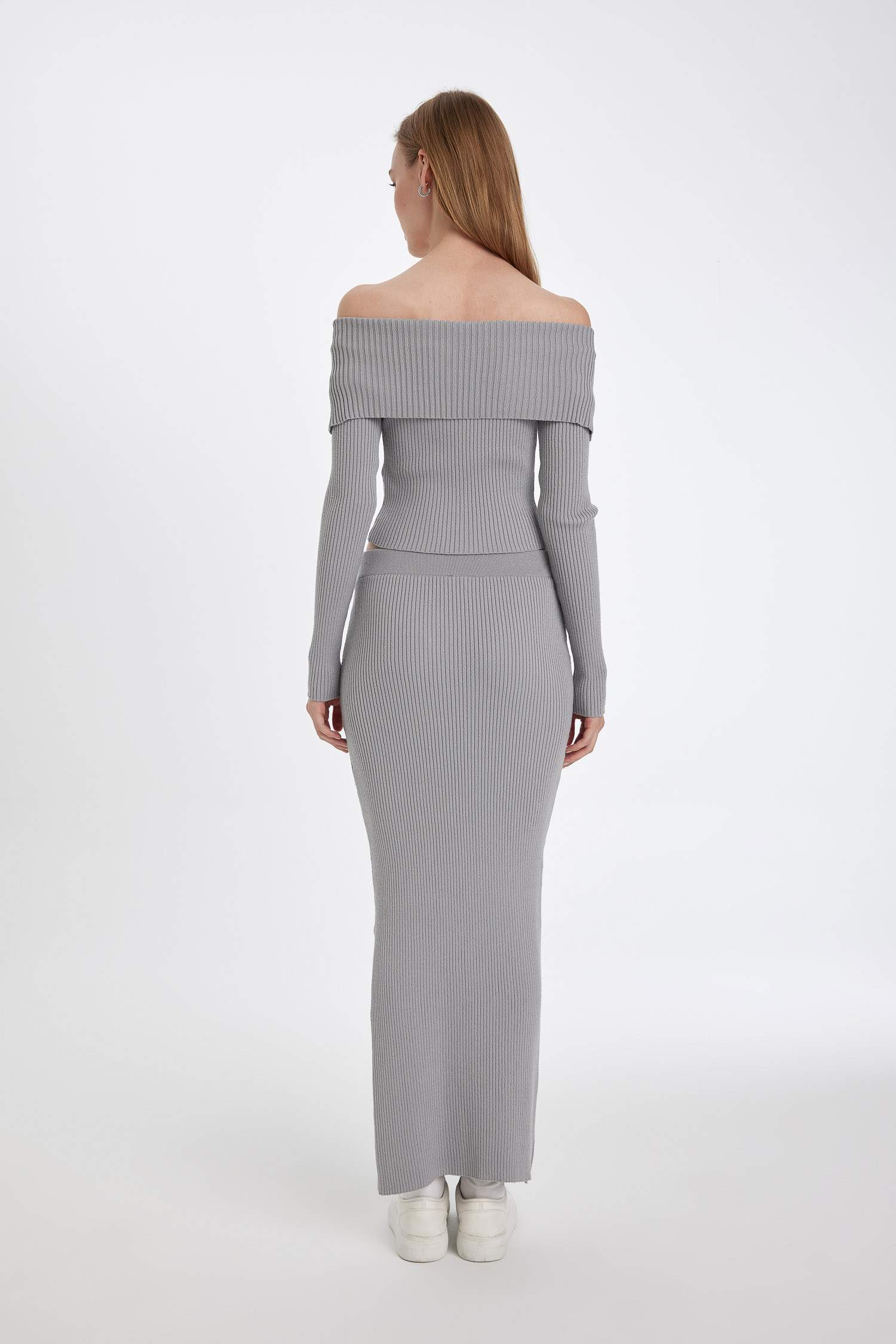 Slim Fit Dar Kesim Beli Lastikli Basic Düz Yırtmaçlı Maxi Triko Etek