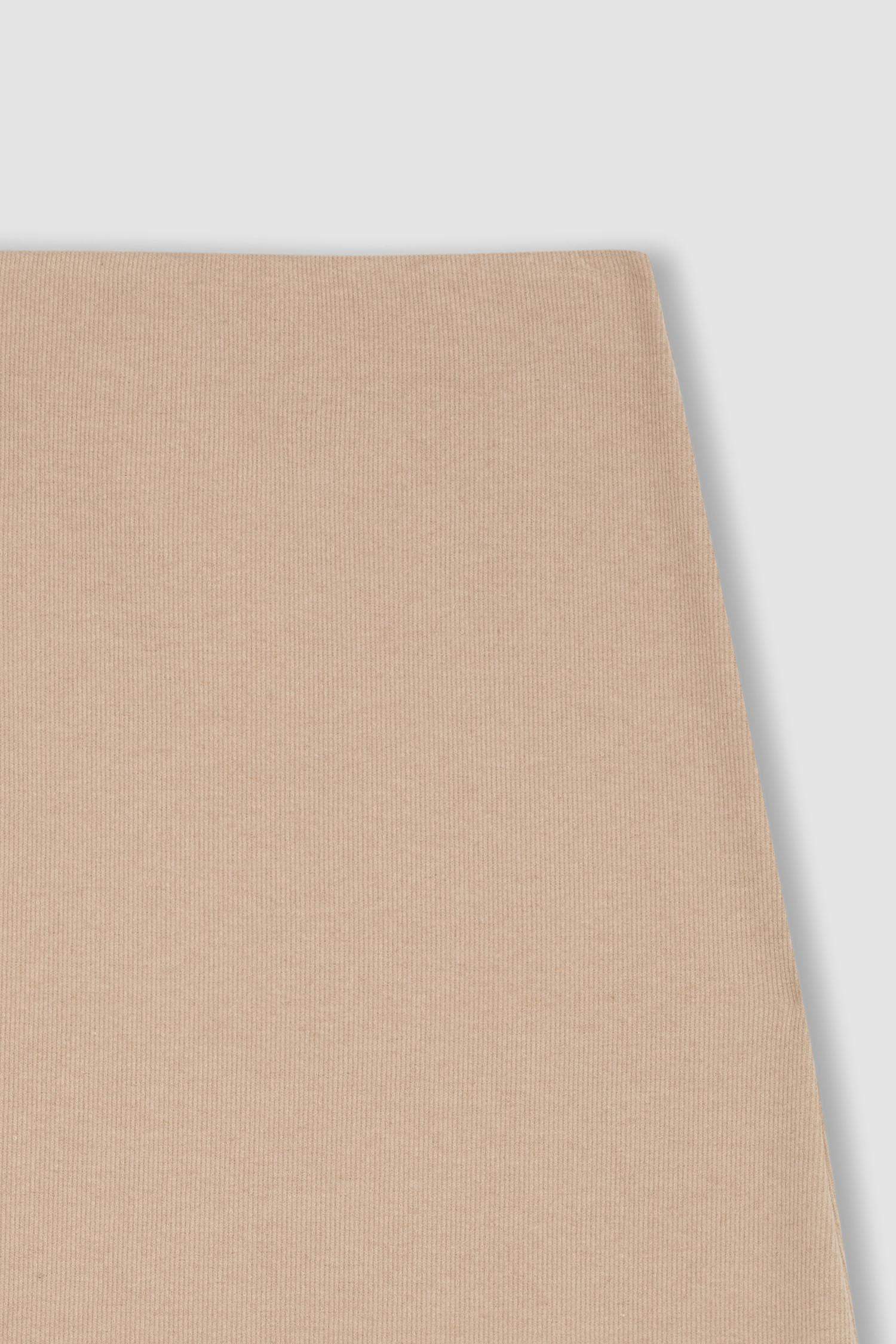 A Cut Normal Waist Maxi Knitted Skirt