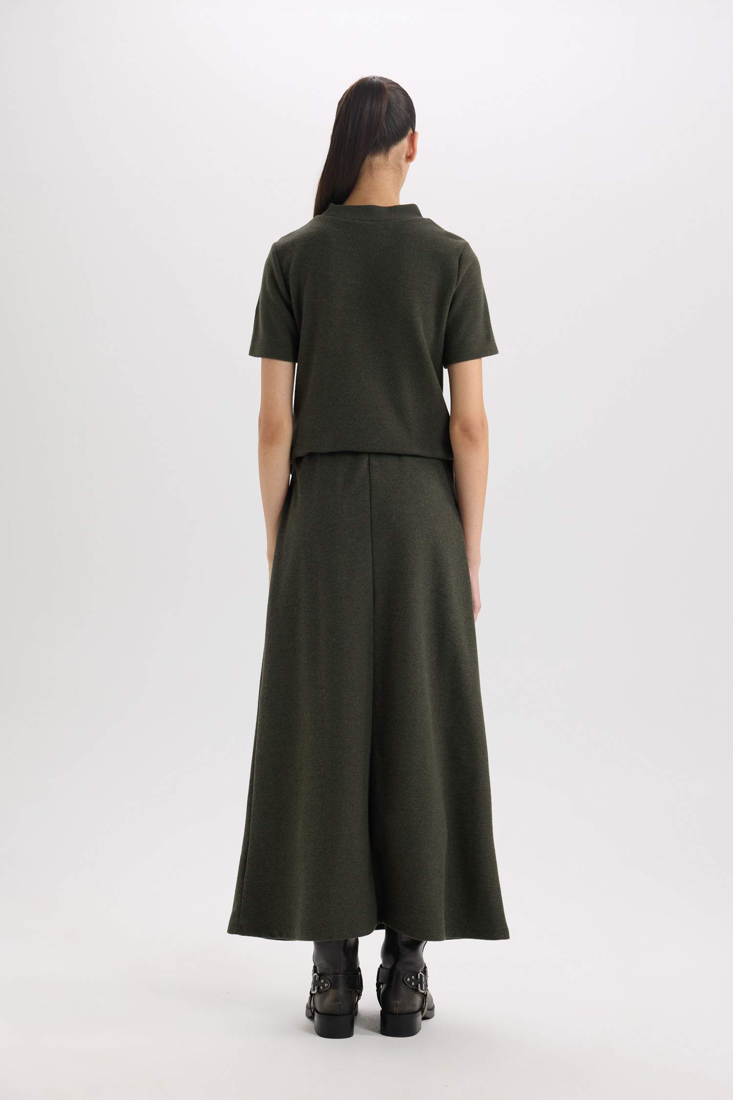 A Kesim Beli Lastikli Basic Düz Normal Bel Maxi Etek