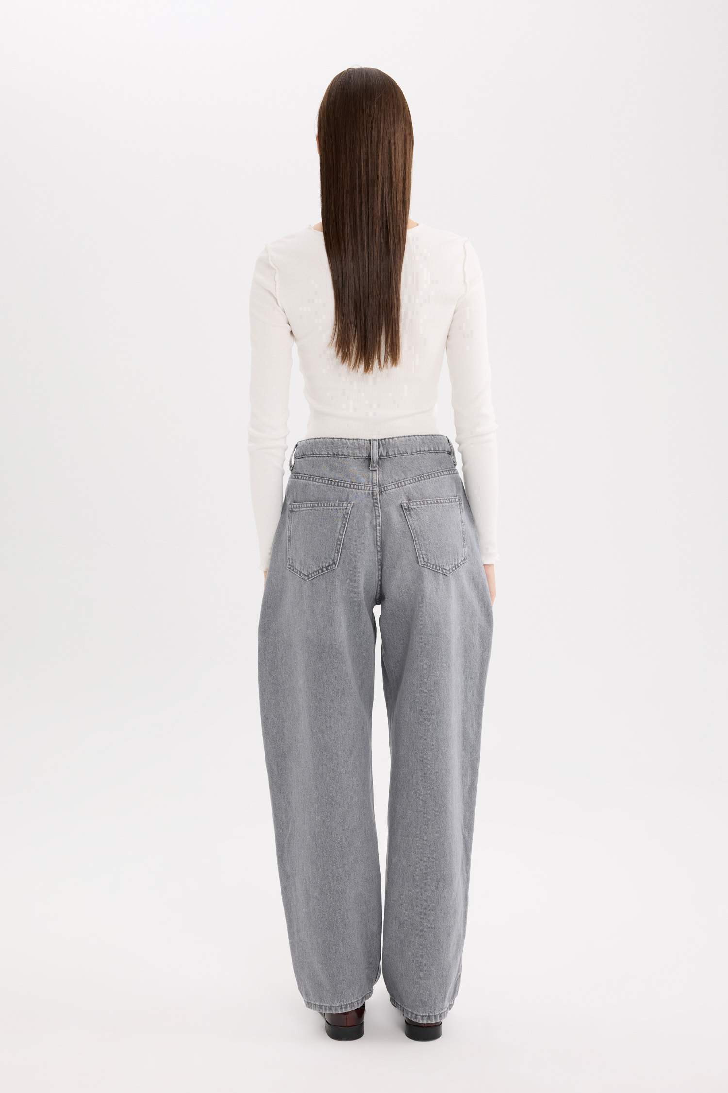 Baggy Fit Yüksek Bel Düz Paça Uzun Jean Yıkamalı Pantolon