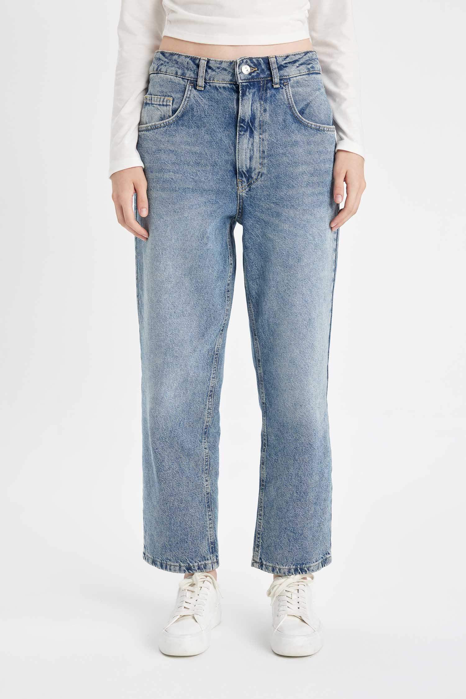 Baggy Fit High Waist Folded Leg Ankle Length Washed Jeans