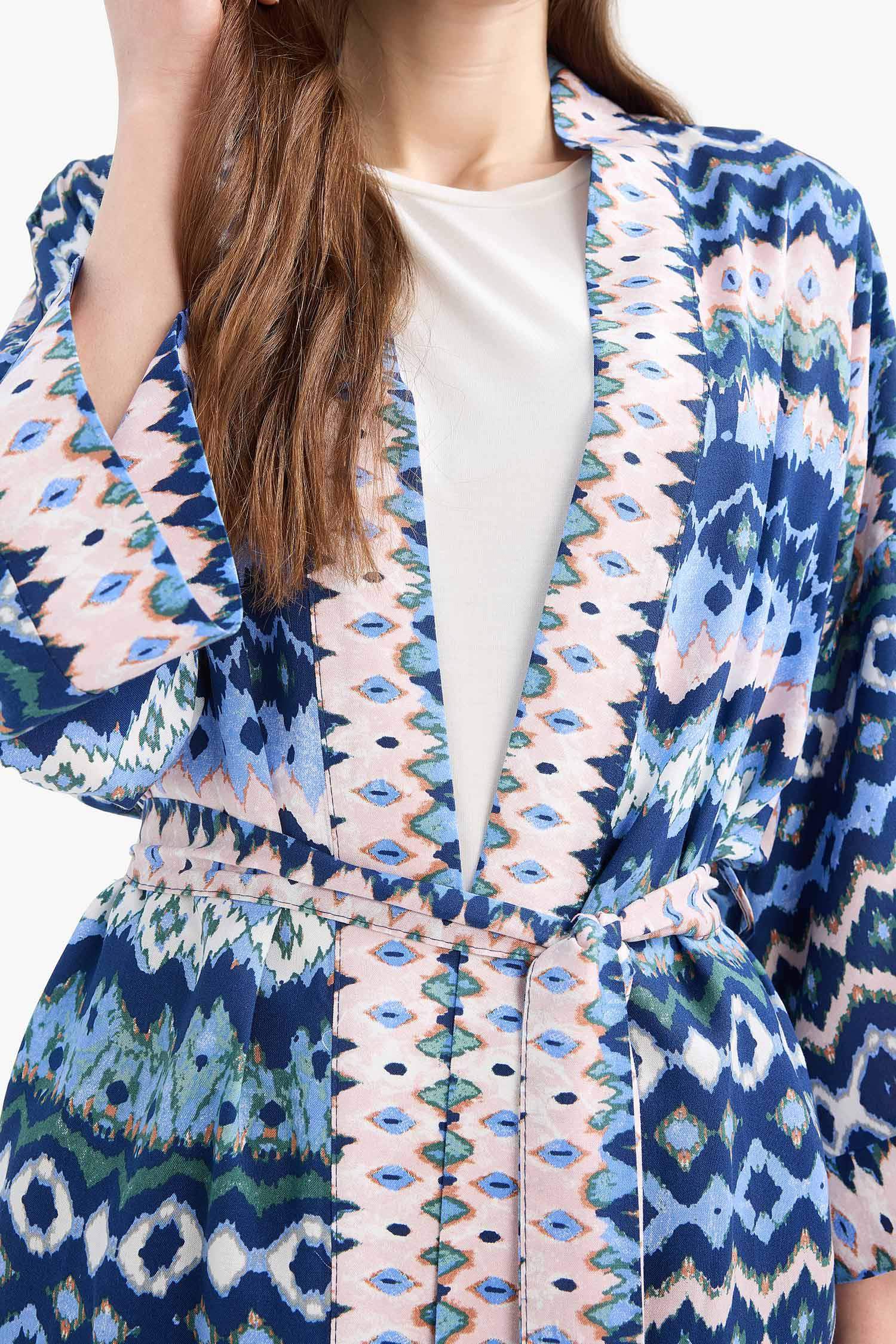 كيمونو قصة مريحة منقوش بحزام