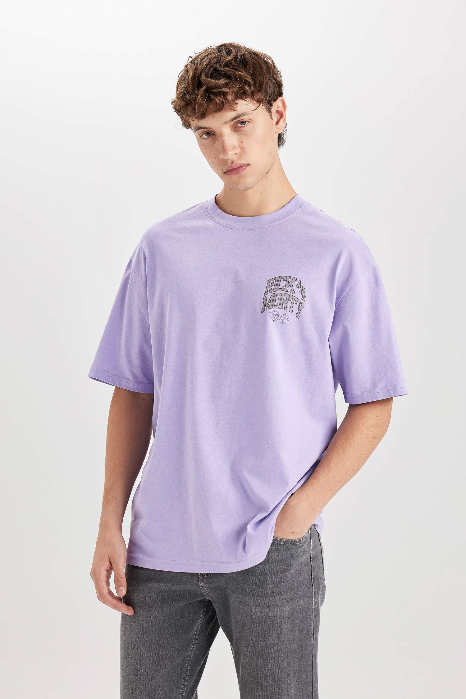 T-shirt boxy en coton imprimé Rick and Morty à col rond