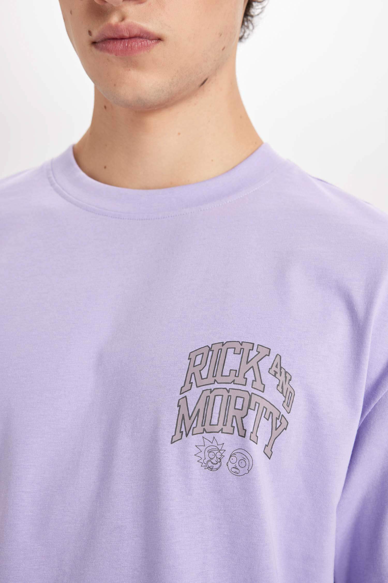 T-shirt boxy en coton imprimé Rick and Morty à col rond