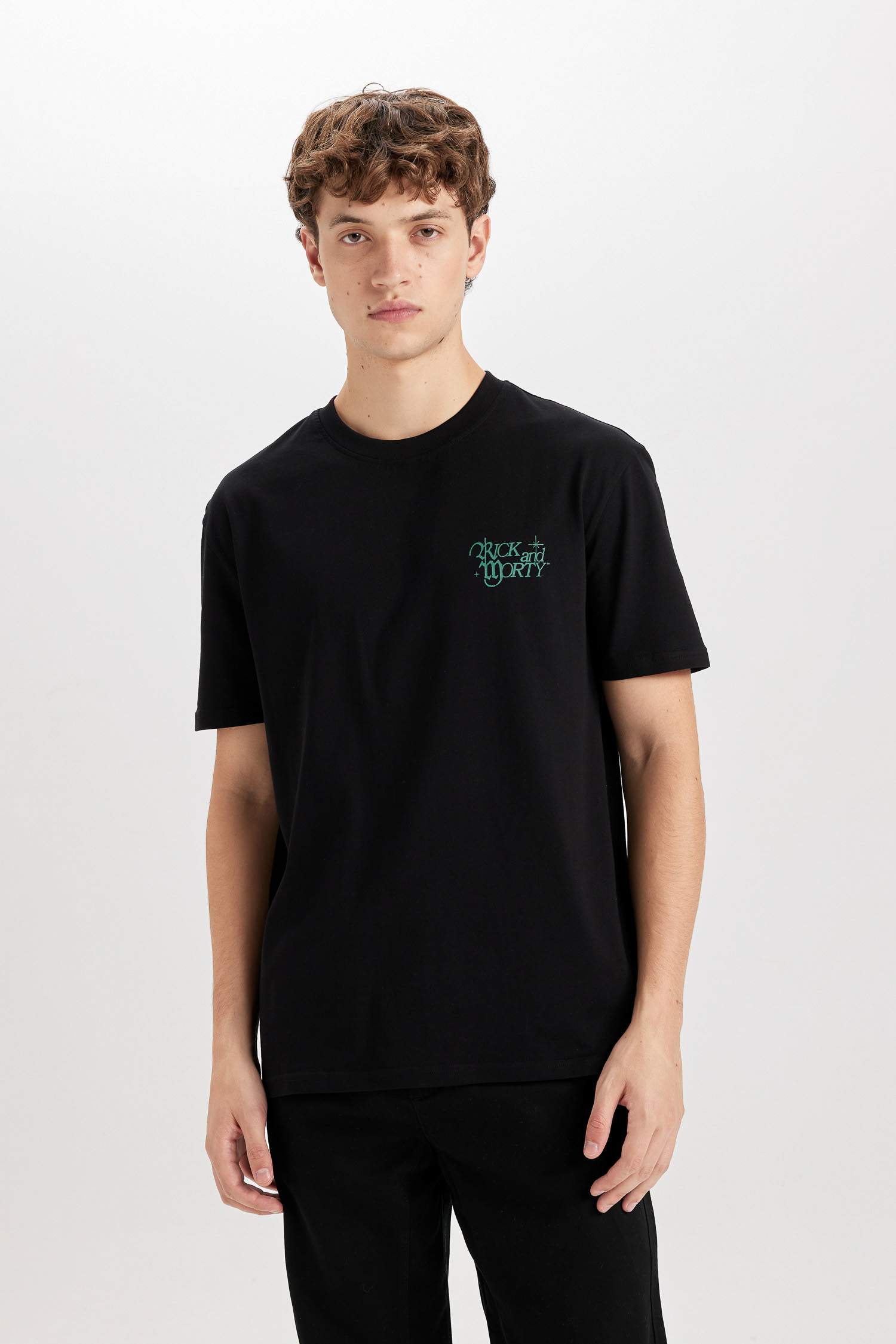 %100 Pamuk Rick and Morty Regular Fit Bisiklet Yaka Sırt Baskılı Kısa Kollu Tişört