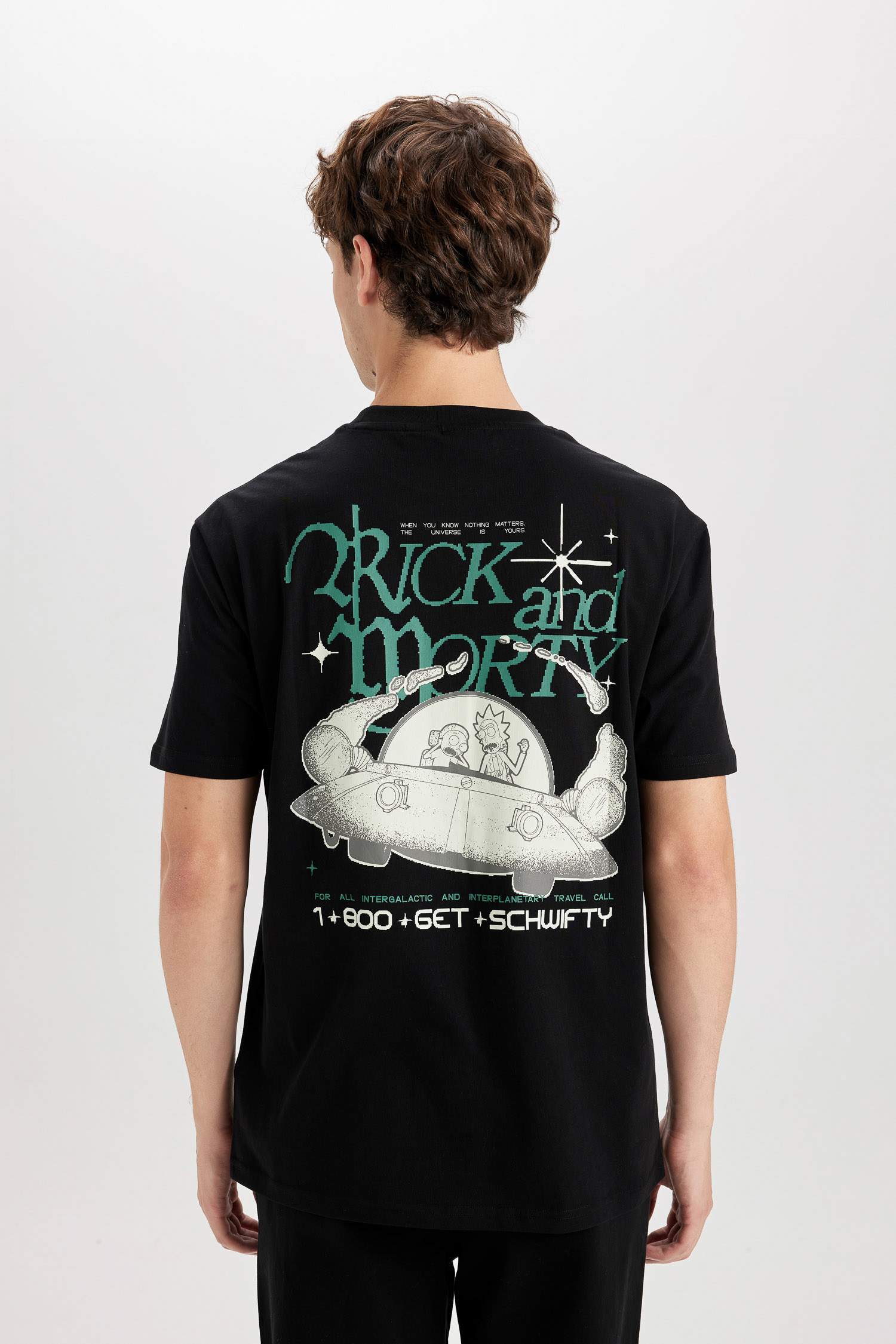 %100 Pamuk Rick and Morty Regular Fit Bisiklet Yaka Sırt Baskılı Kısa Kollu Tişört