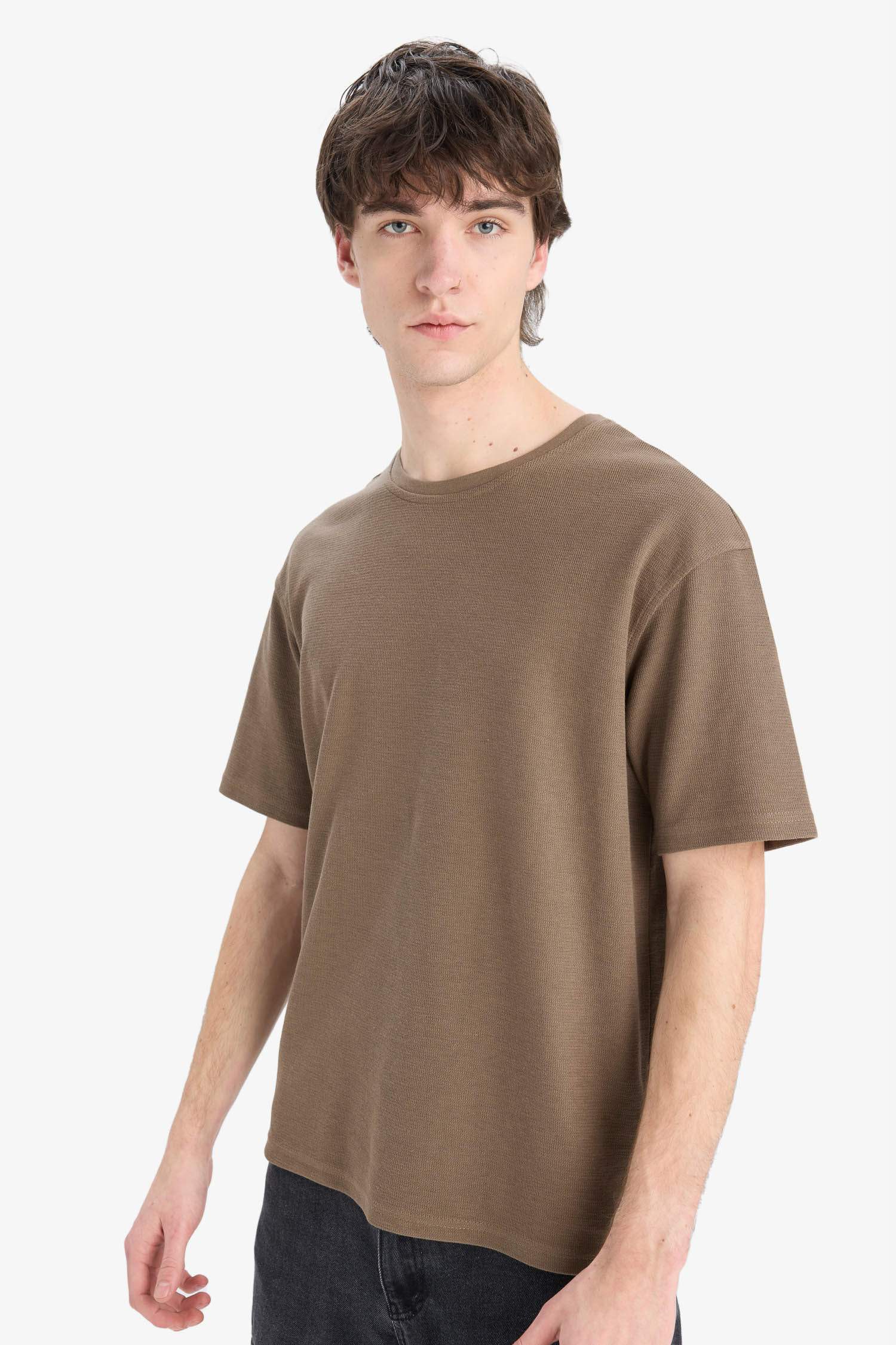Boxy Fit Crew Neck Short Sleeve T-Shirt