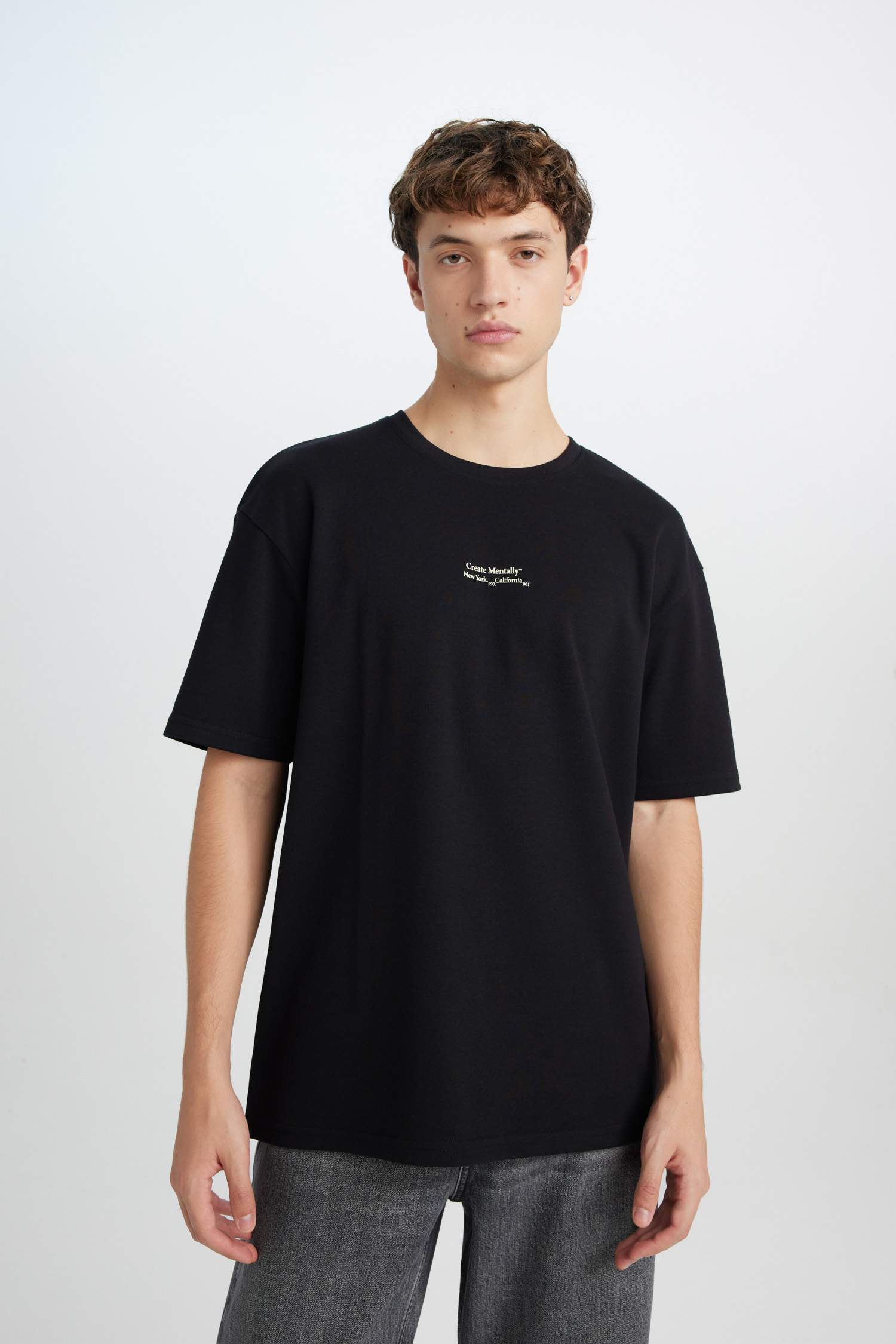 تيشيرت اوفر سايز نص ردن بياخة مستديرة