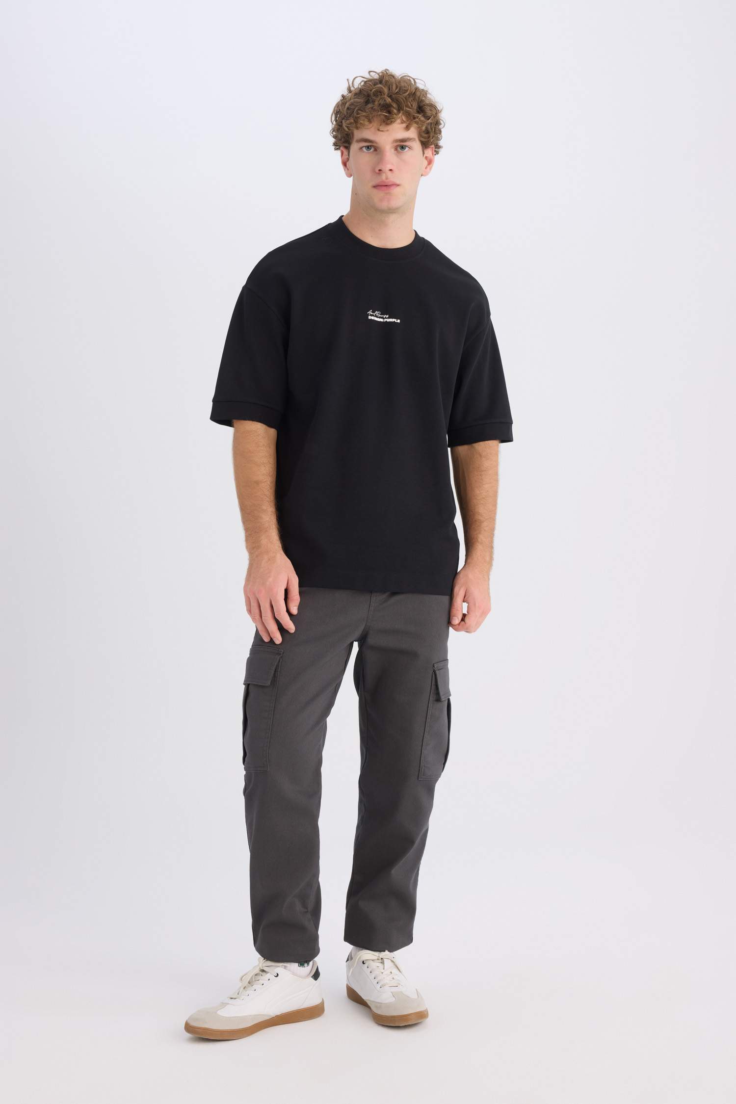 Свободная футболка с круглым вырезом и принтом из тяжелой ткани