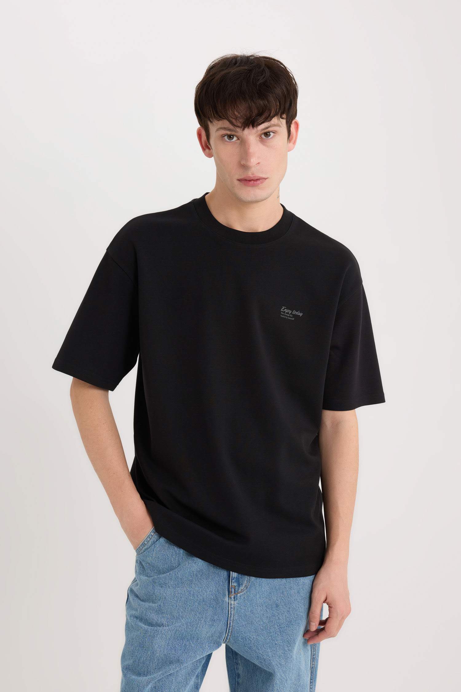 Boxy Fit Crew Neck Printed Heavy Fabric T-Shirt