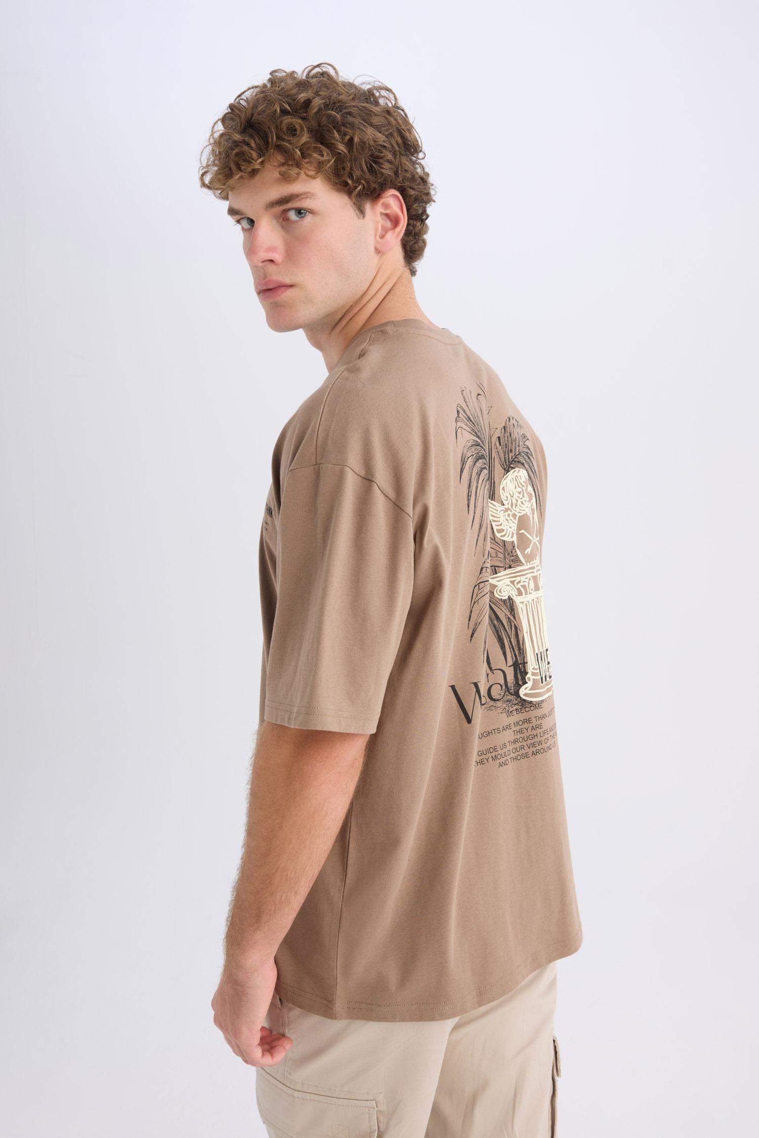 تيشيرت مطبوع اوفر سايز برقبة مستديرة