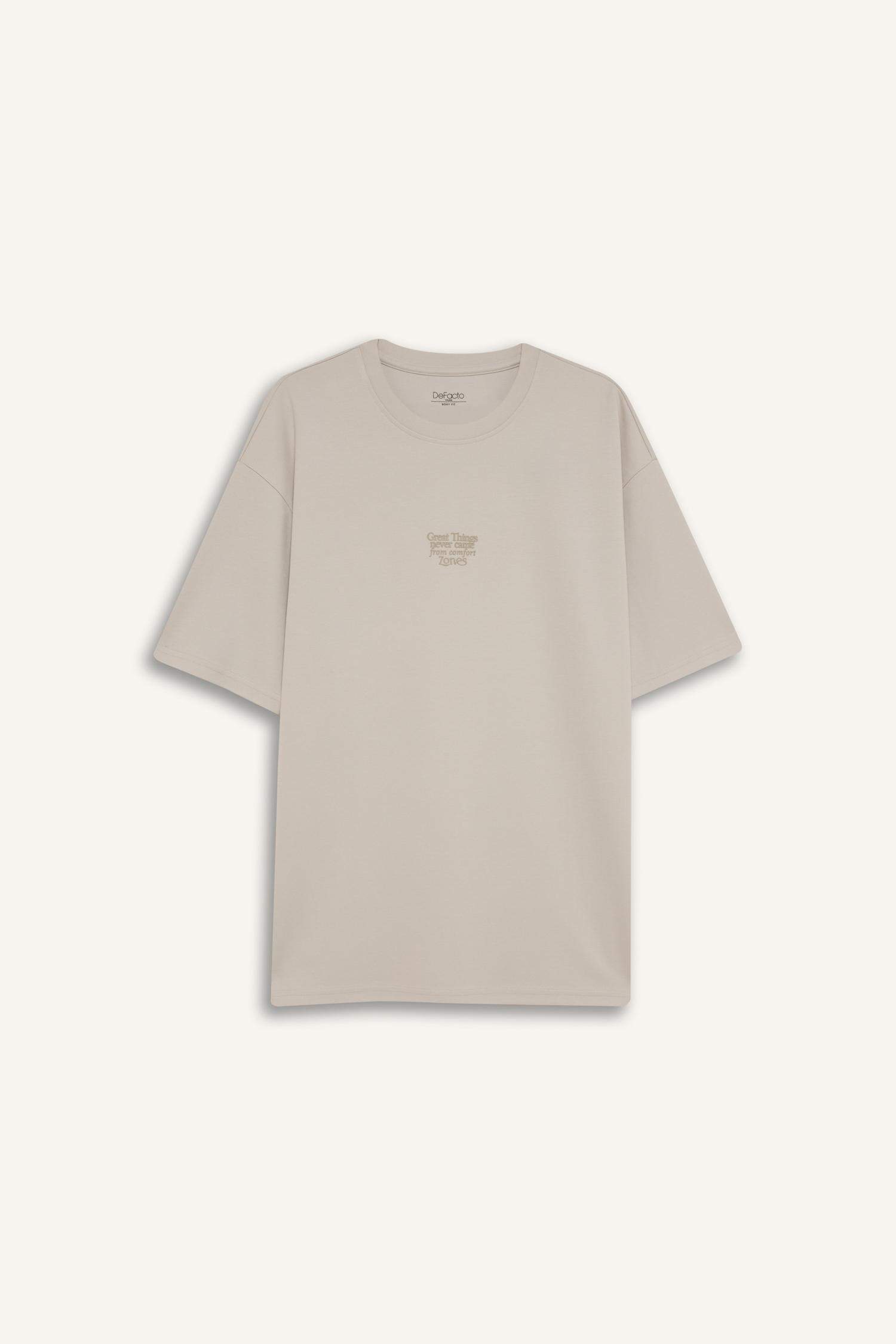 дөңгелек жаға минималл Қысқа жеңді футболка