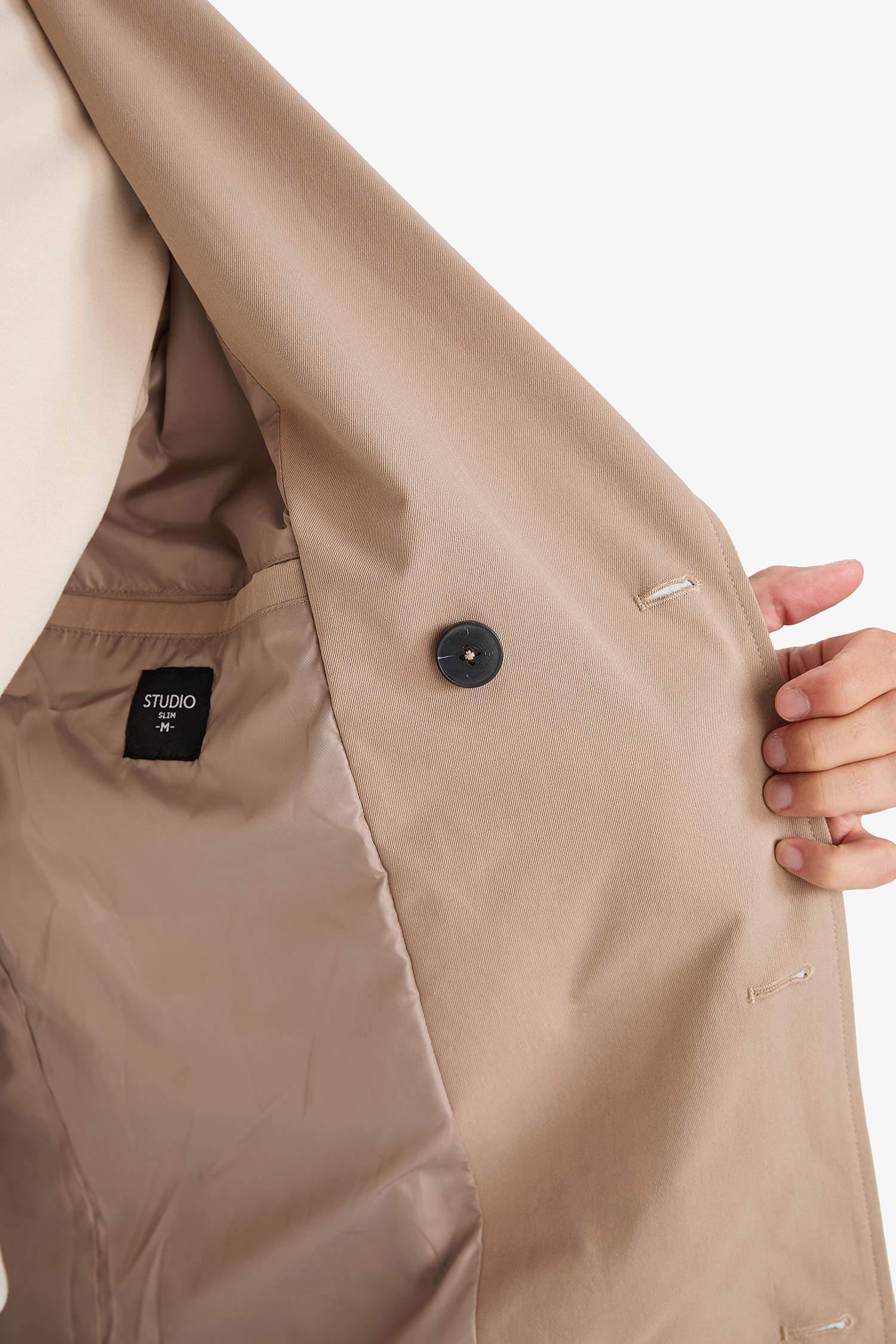 معطف سليم فيت مبطن