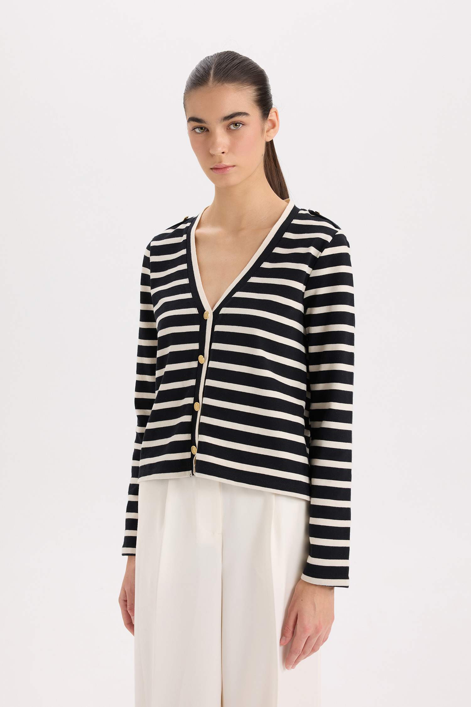 Regular Fit V Yaka Çizgili Fitilli Kaşkorse Düğmeli Hırka