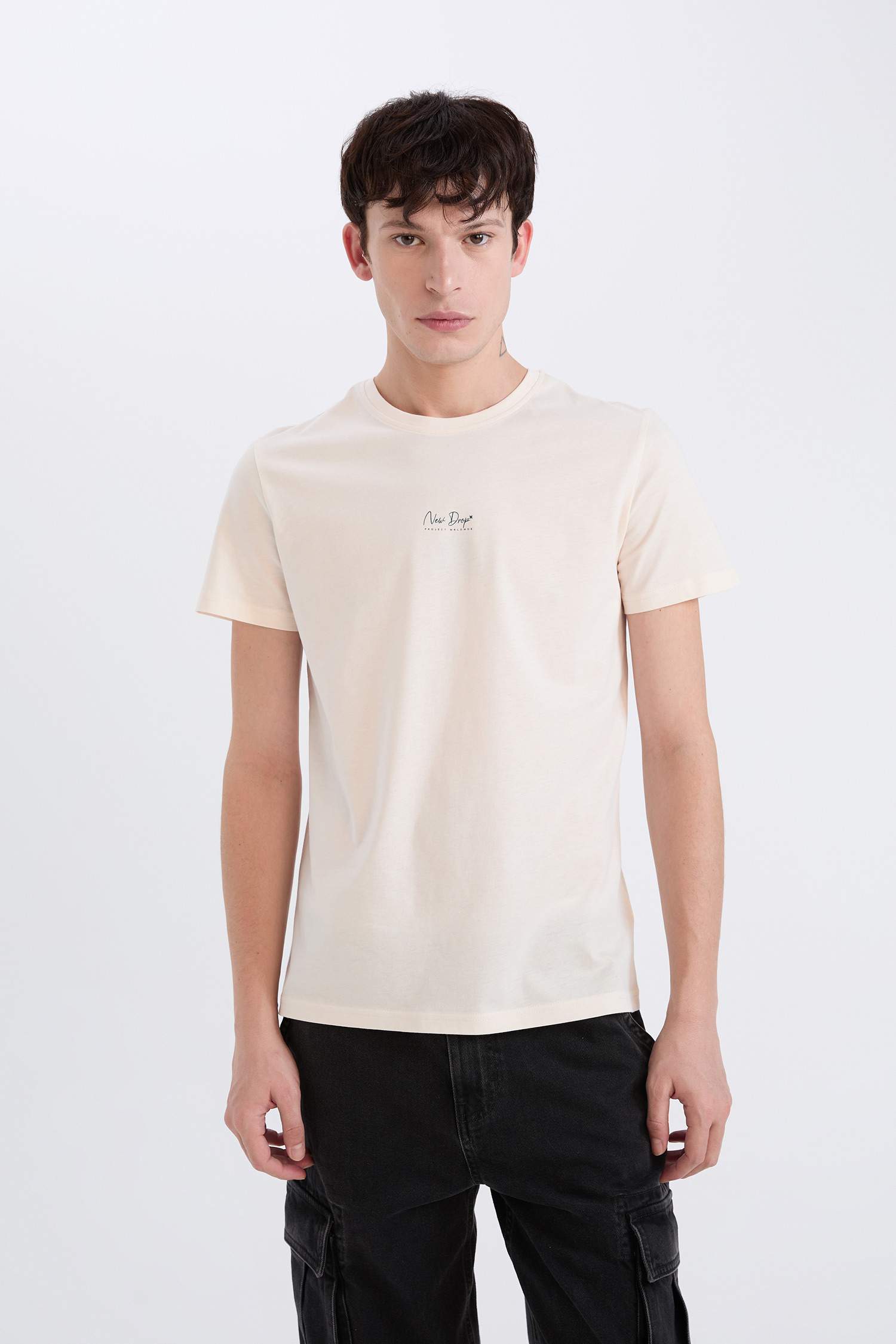 Slim Fit Crew Neck Printed Short Sleeve T-Shirt