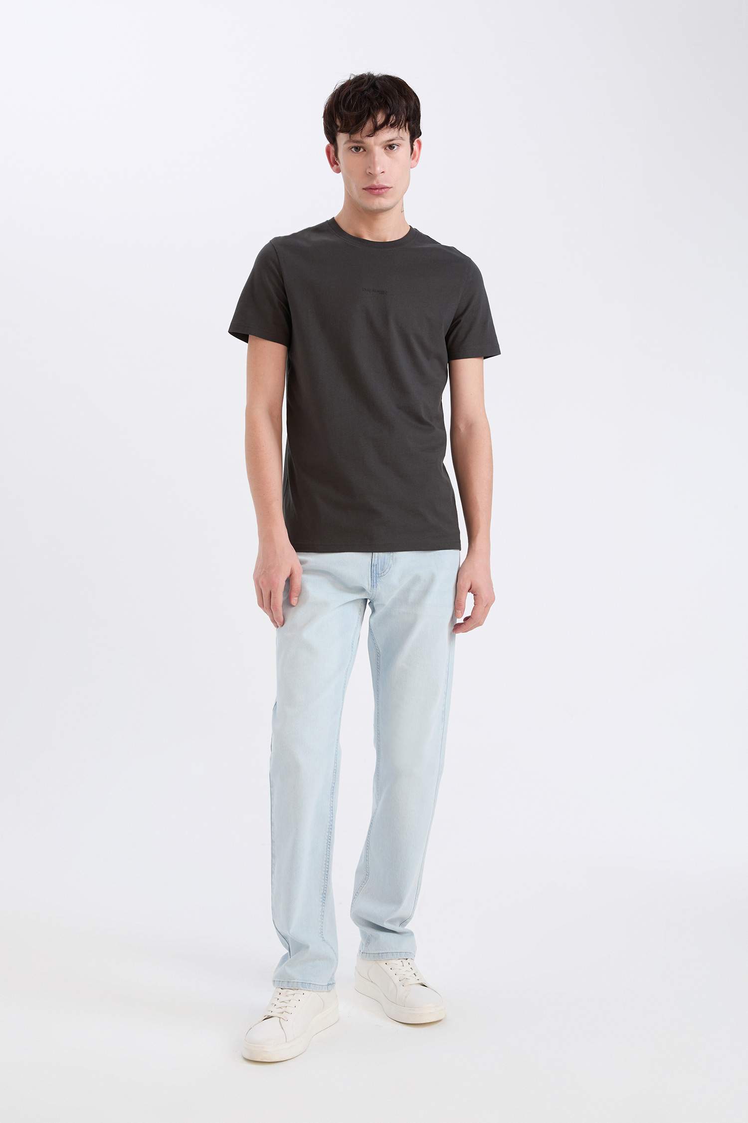 Slim Fit Crew Neck Printed Short Sleeve T-Shirt