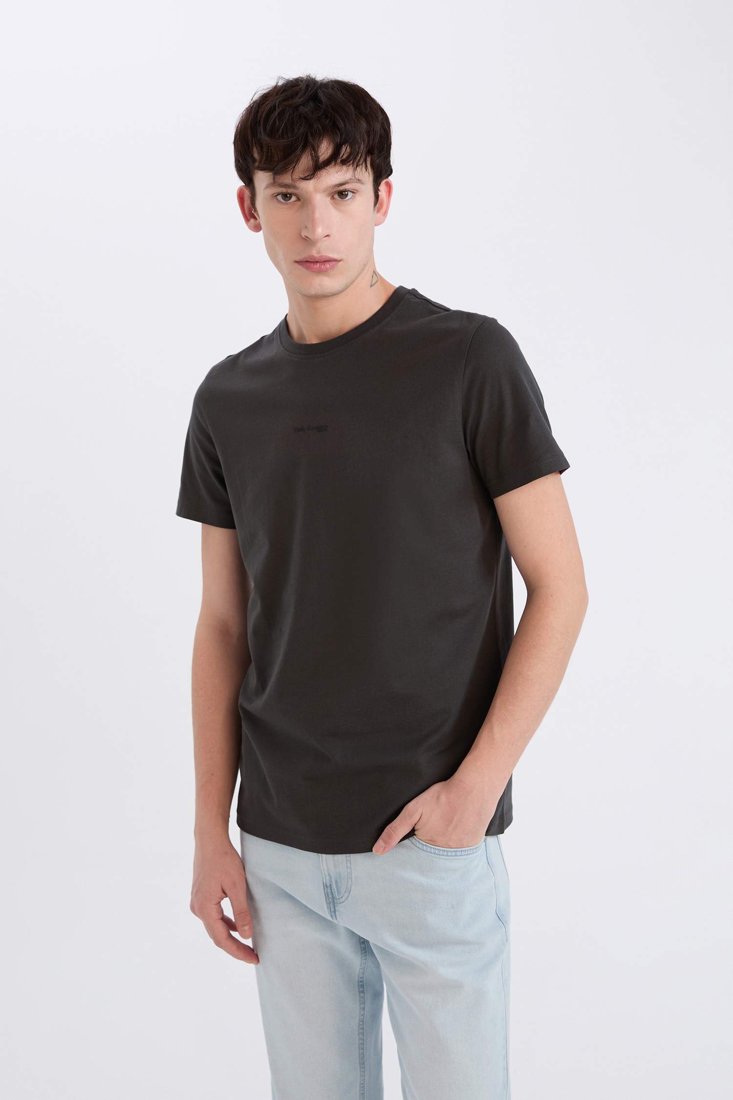 Slim Fit Crew Neck Printed Short Sleeve T-Shirt