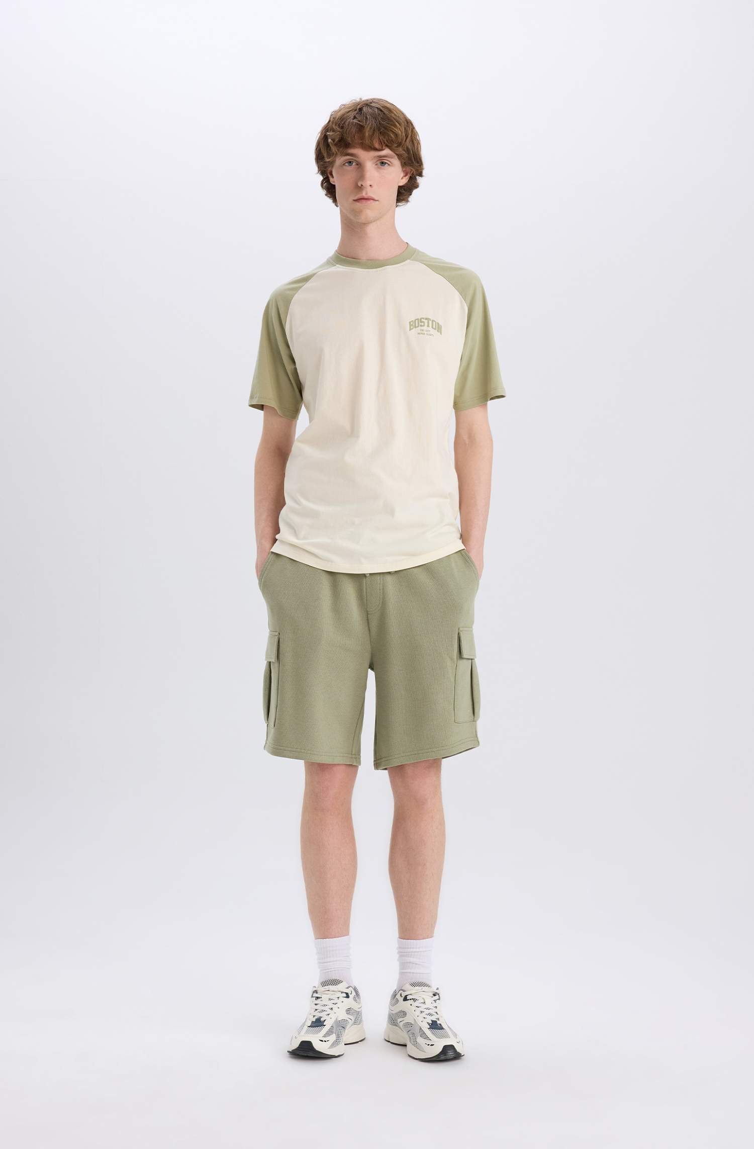 تيشيرت نص ردن اوفر سايز بياخة مستديرة