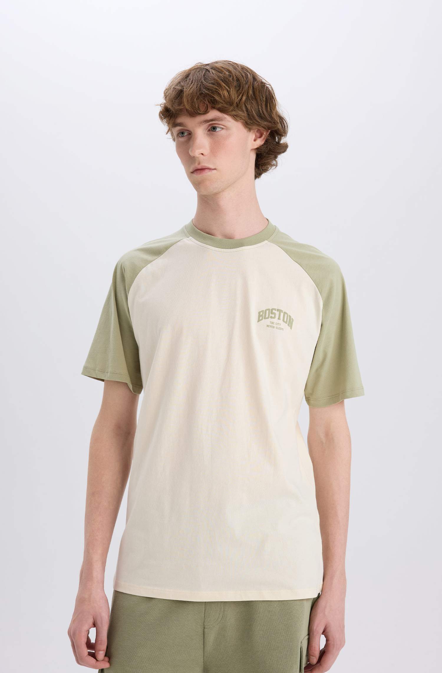 تيشيرت نص ردن اوفر سايز بياخة مستديرة