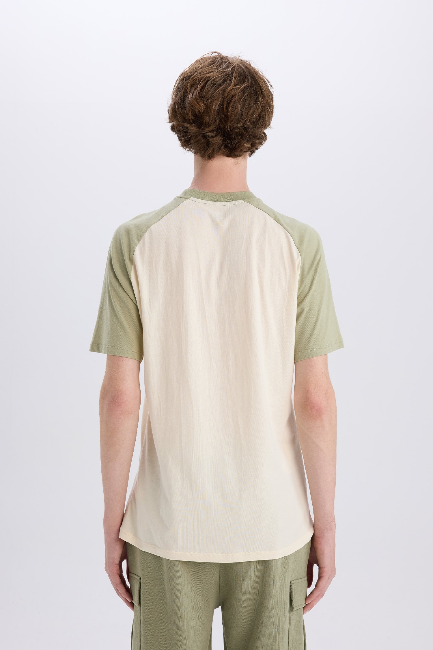 تيشيرت نص ردن اوفر سايز بياخة مستديرة