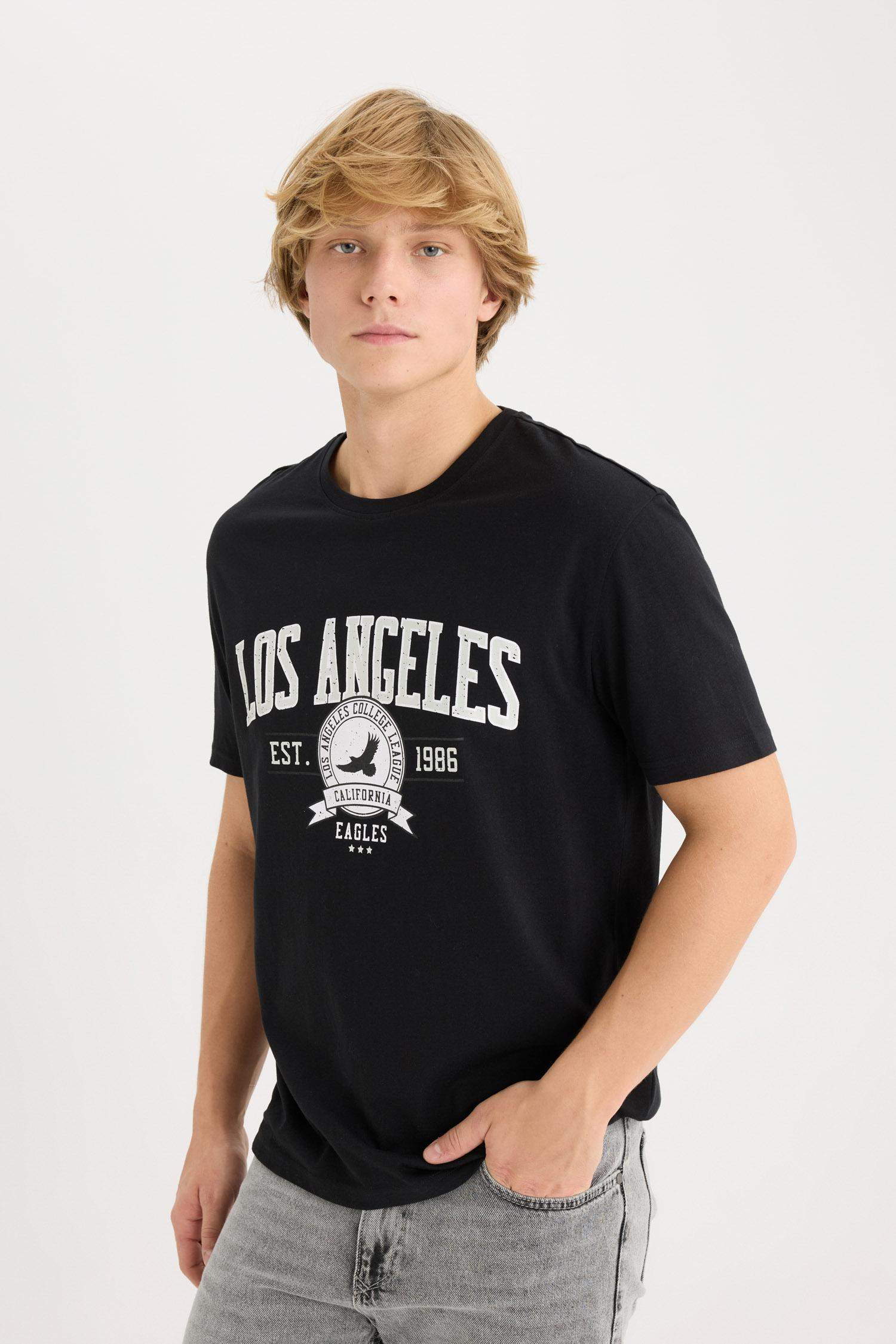 تيشيرت مطبوع قصة عادية برقبة مستديرة