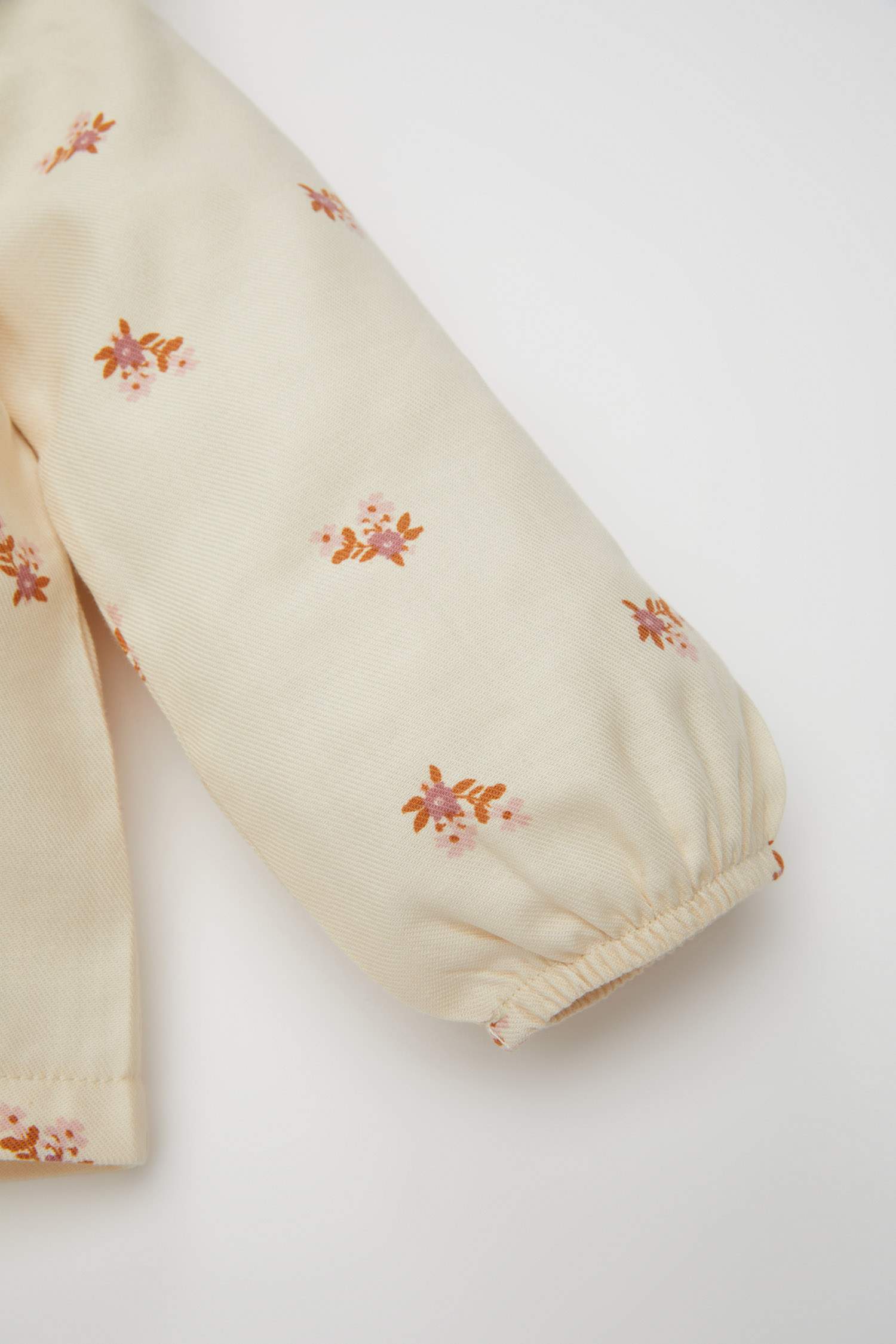 Kız Bebek Büyük Yaka Çiçek Desenli Düğmeli Twill Uzun Kollu Gömlek