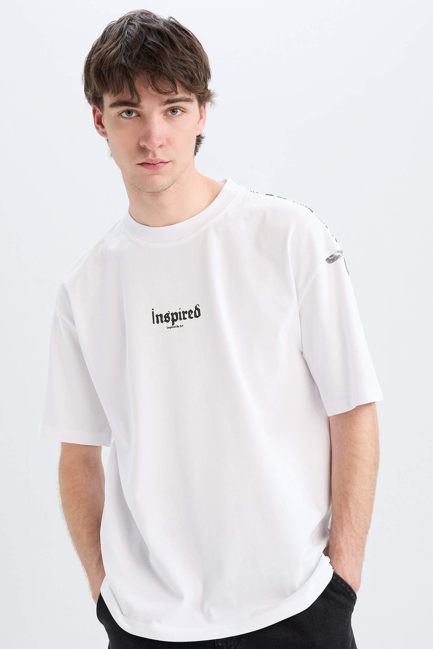 дөңгелек жаға үлкен Қысқа жеңді футболка